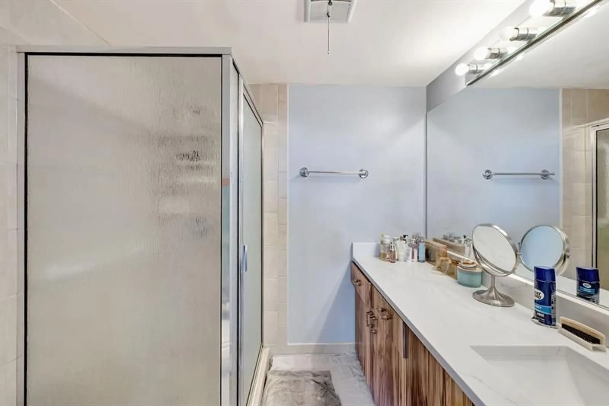 Property Slideshow image 14 of 31 | 5860 nw 64th ave apt 201, Tamarac, FL, 33319