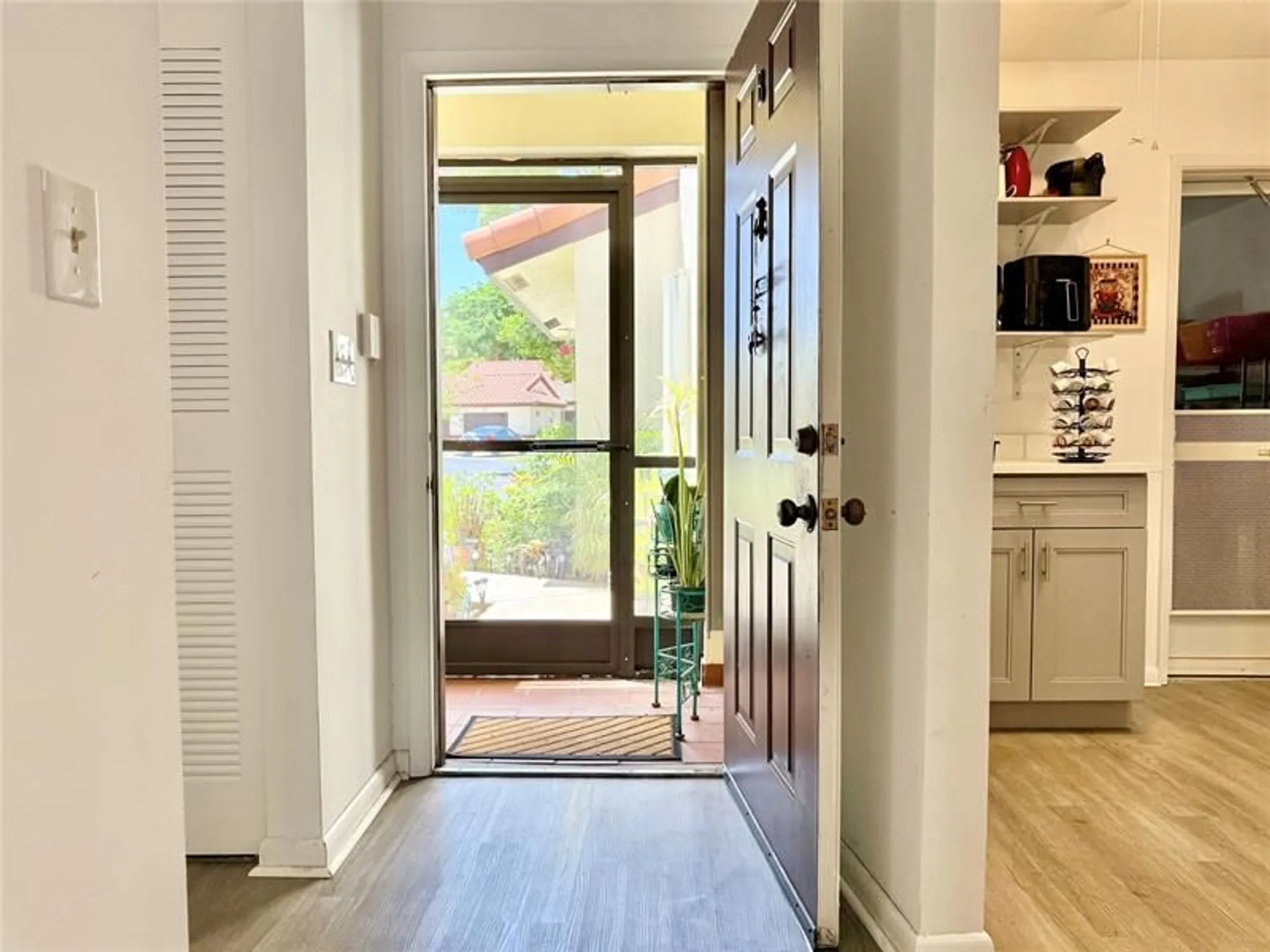 Property Slideshow image 3 of 48 | 10952 roebelini palm ct b, Boynton Beach, FL, 33437