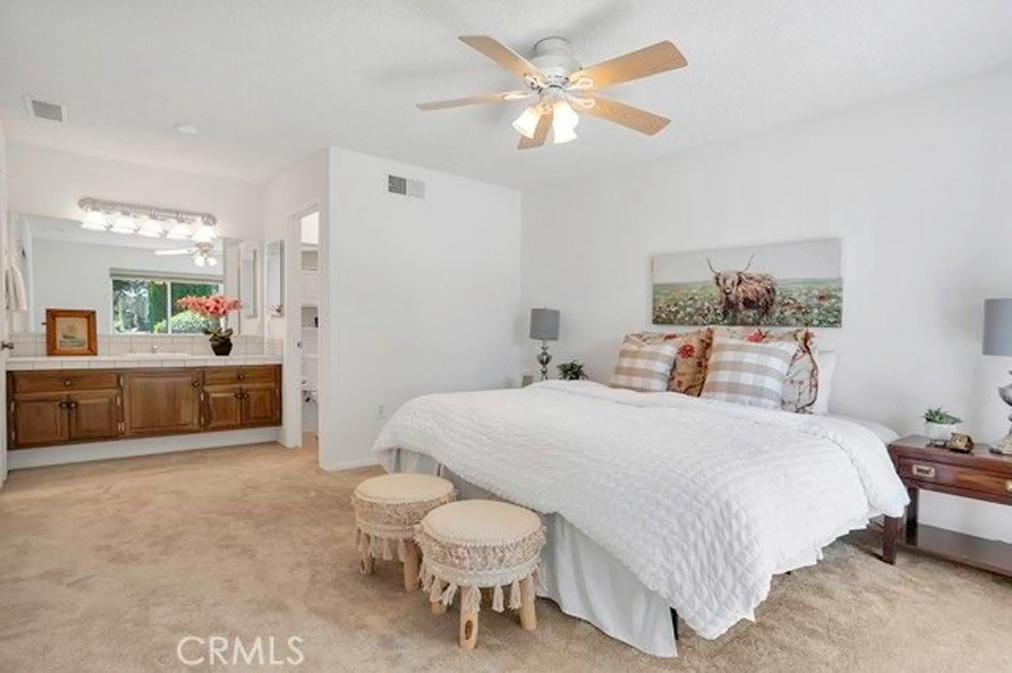 Property Slideshow image 13 of 27 | 26822 avenue of the oaks, Newhall, CA, 91321