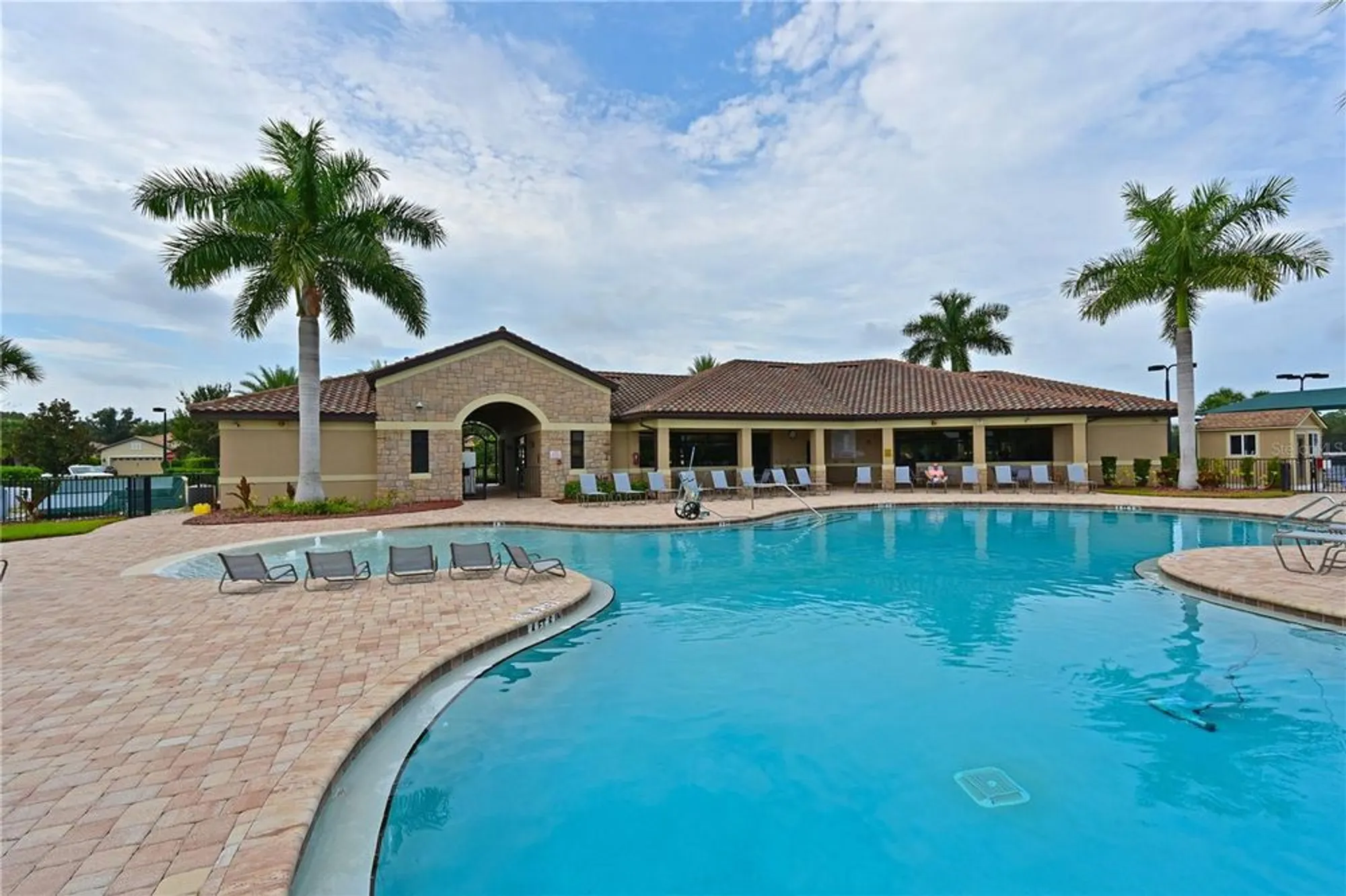 Property Slideshow image 29 of 53 | 7114 quiet creek dr, Bradenton, FL, 34212