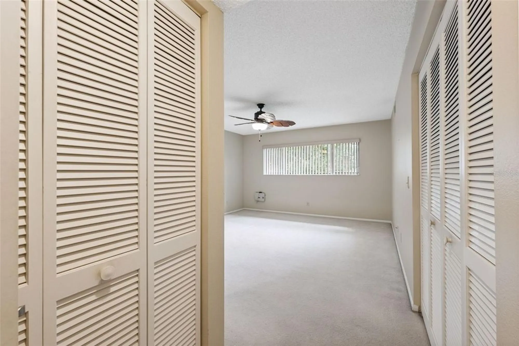 Property Slideshow image 29 of 49 | 2192 swedish dr 26, Clearwater, FL, 33763