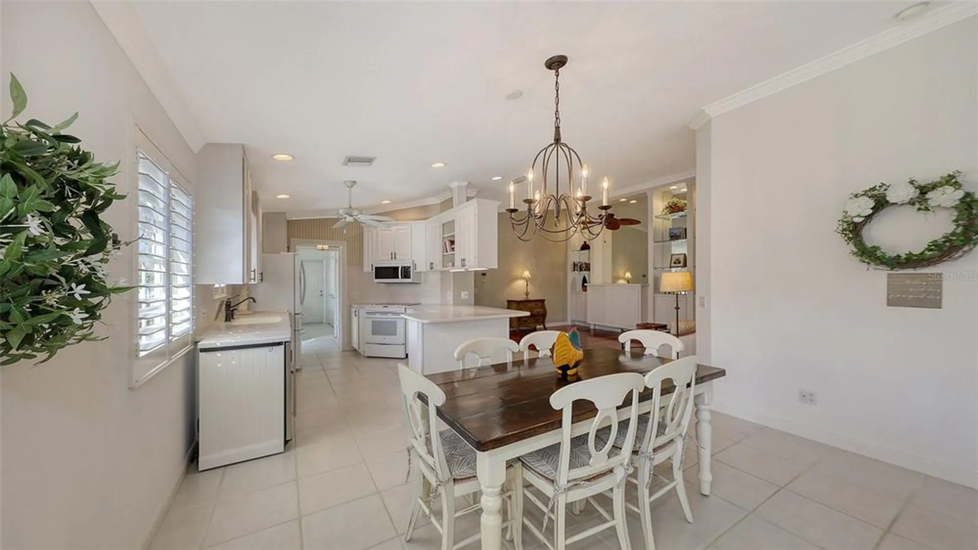 Property Slideshow image 10 of 93 | 7575 quinto dr, Sarasota, FL, 34238
