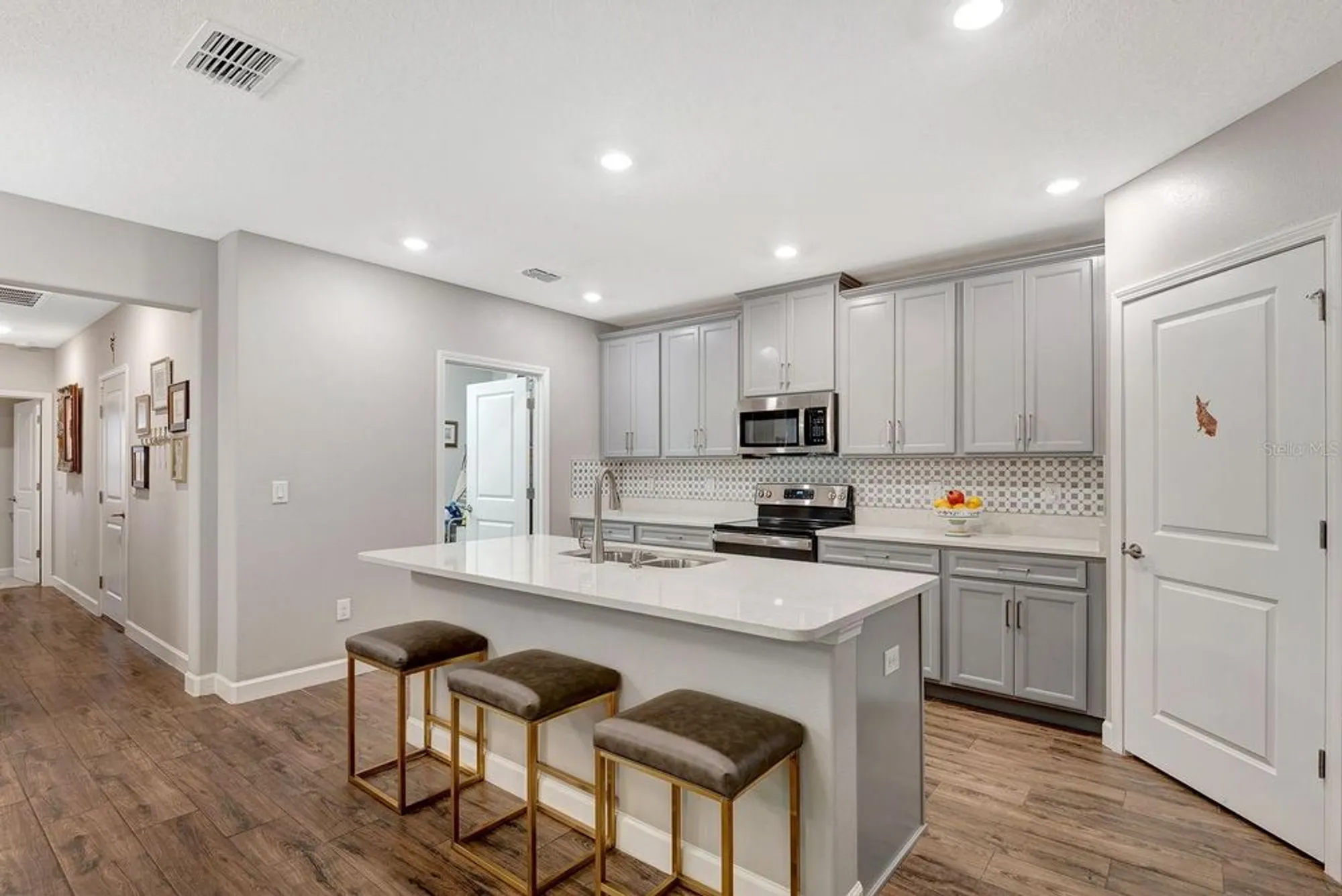 Property Slideshow image 12 of 60 | 17003 clear cork dr, Wimauma, FL, 33598