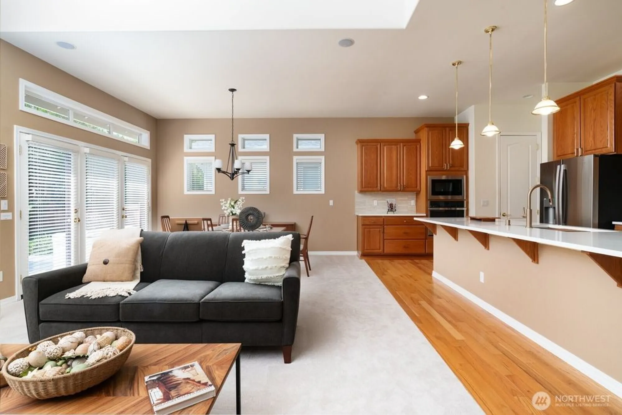 Property Slideshow image 10 of 40 | 12415 235th pl, Redmond, WA, 98053