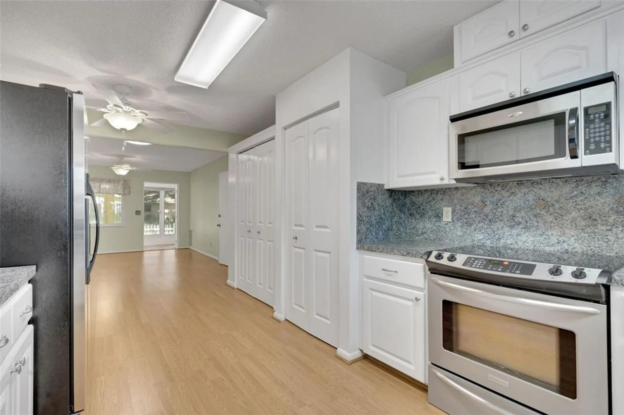 Property Slideshow image 14 of 39 | 8723 sw 93rd ln a, Ocala, FL, 34481