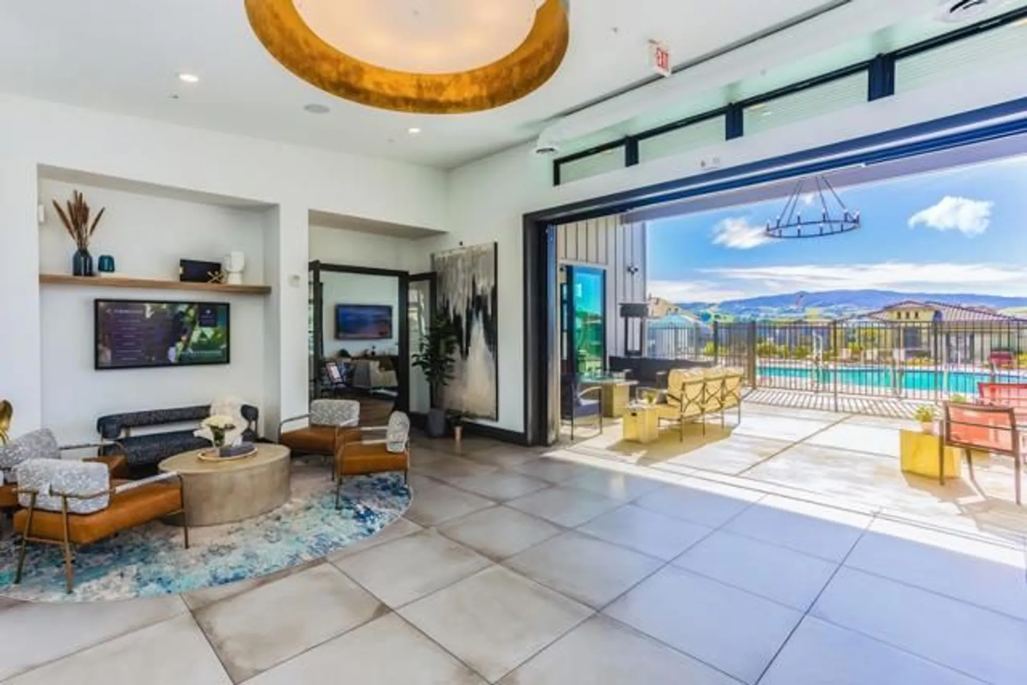 Property Slideshow image 12 of 16 | 2171 white oak dr, Hollister, CA, 95023