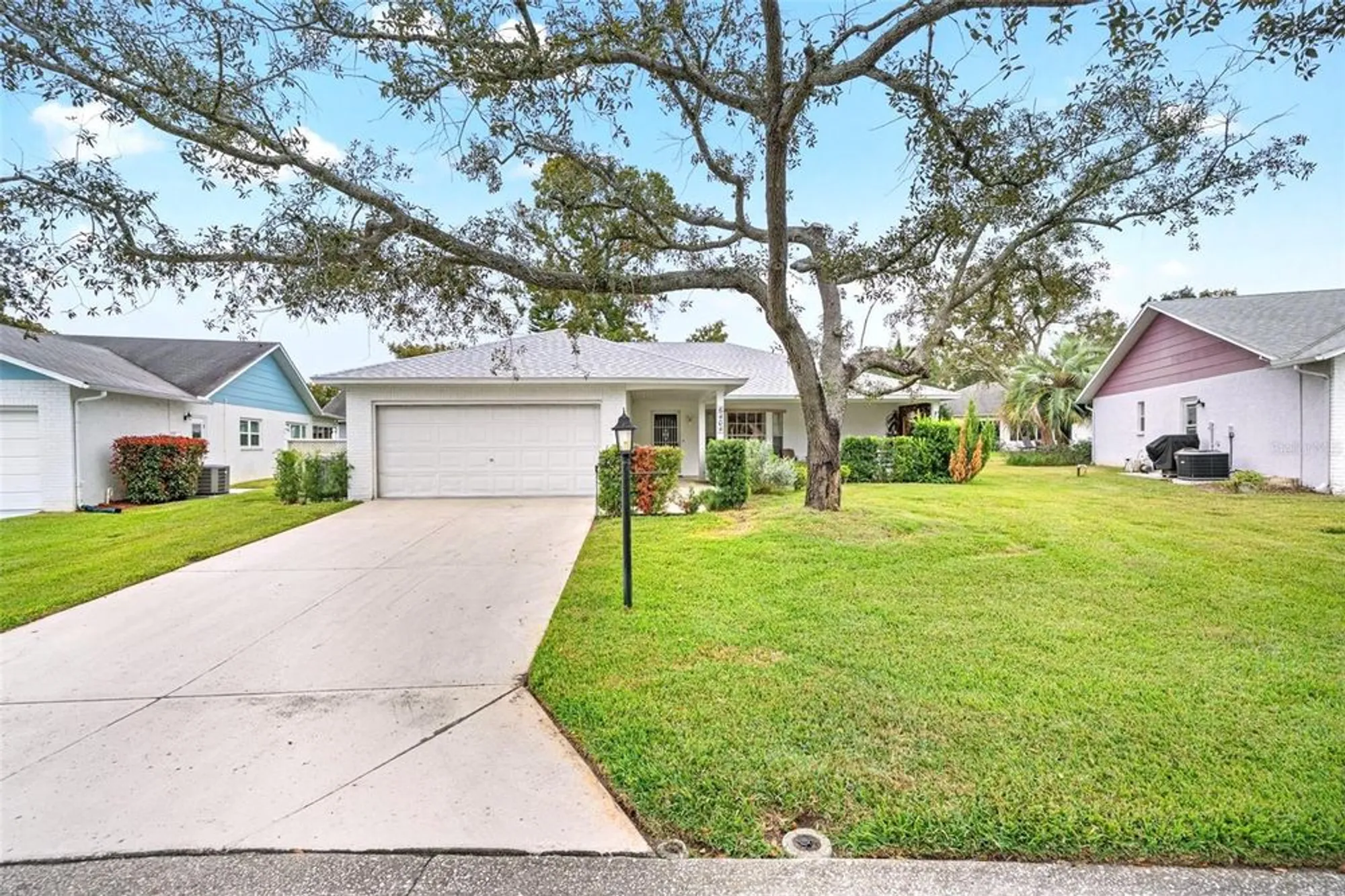 Property Slideshow image 2 of 67 | 6404 lost tree ln, Spring Hill, FL, 34606