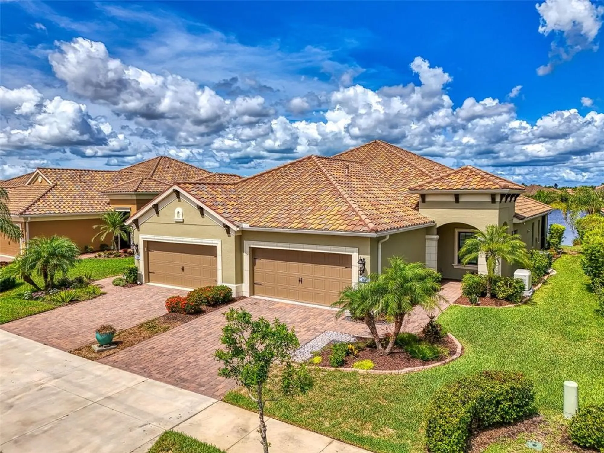 Property Slideshow image 2 of 69 | 21641 winter park ct, Venice, FL, 34293