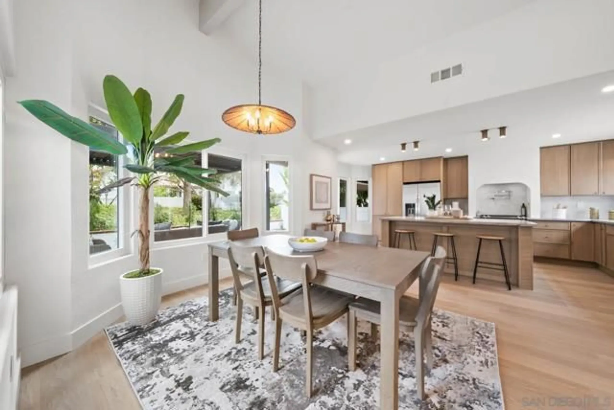 Property Slideshow image 7 of 30 | 4737 galicia way, Oceanside, CA, 92056