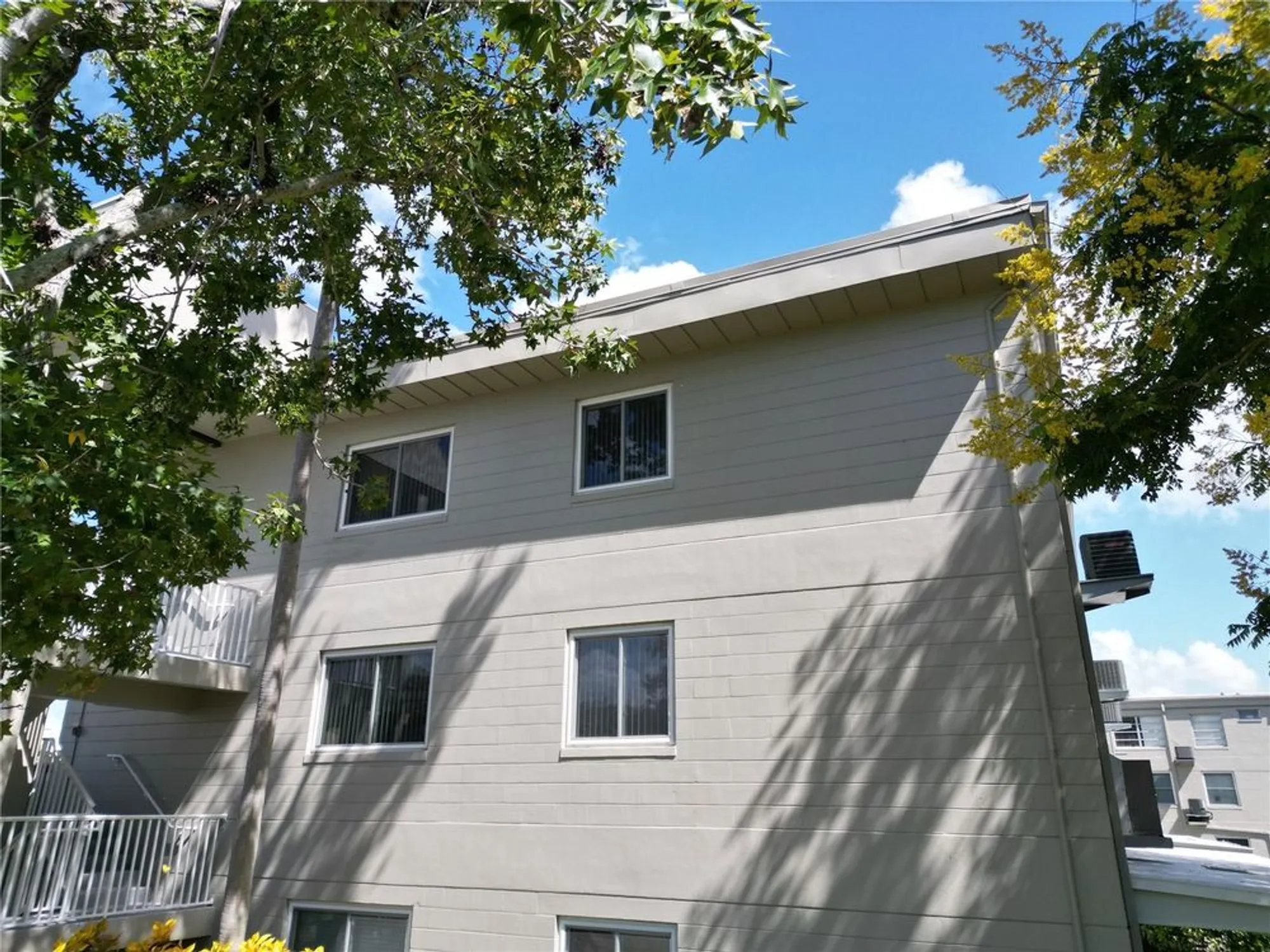 Property Slideshow image 17 of 17 | 2073 denmark st 59, Clearwater, FL, 33763