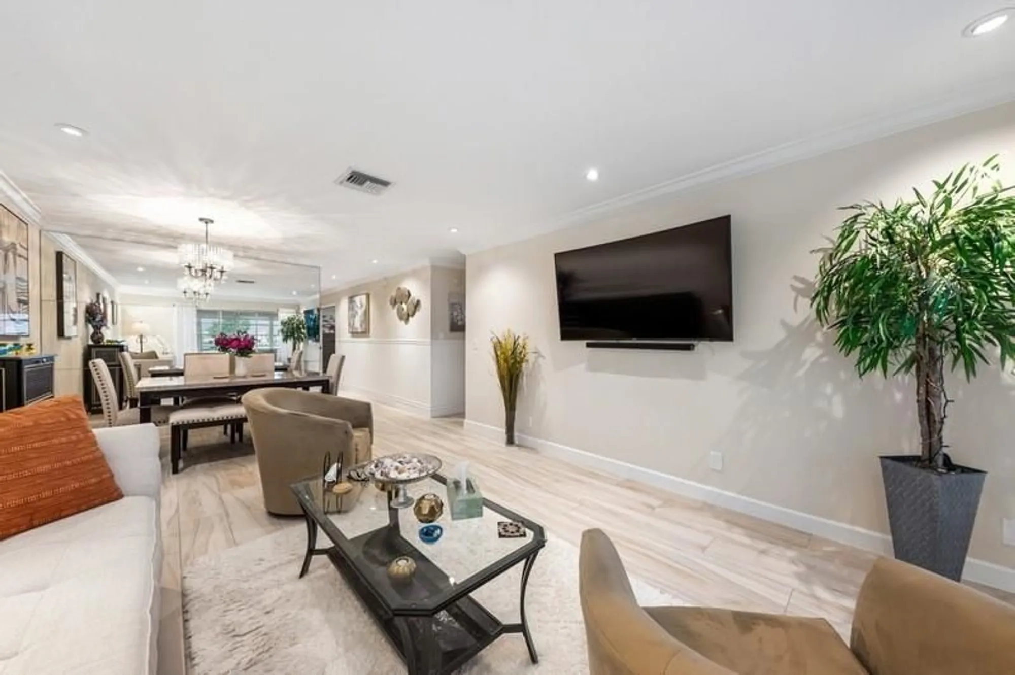 Property Slideshow image 9 of 20 | 13578 via flora e, Delray Beach, FL, 33484