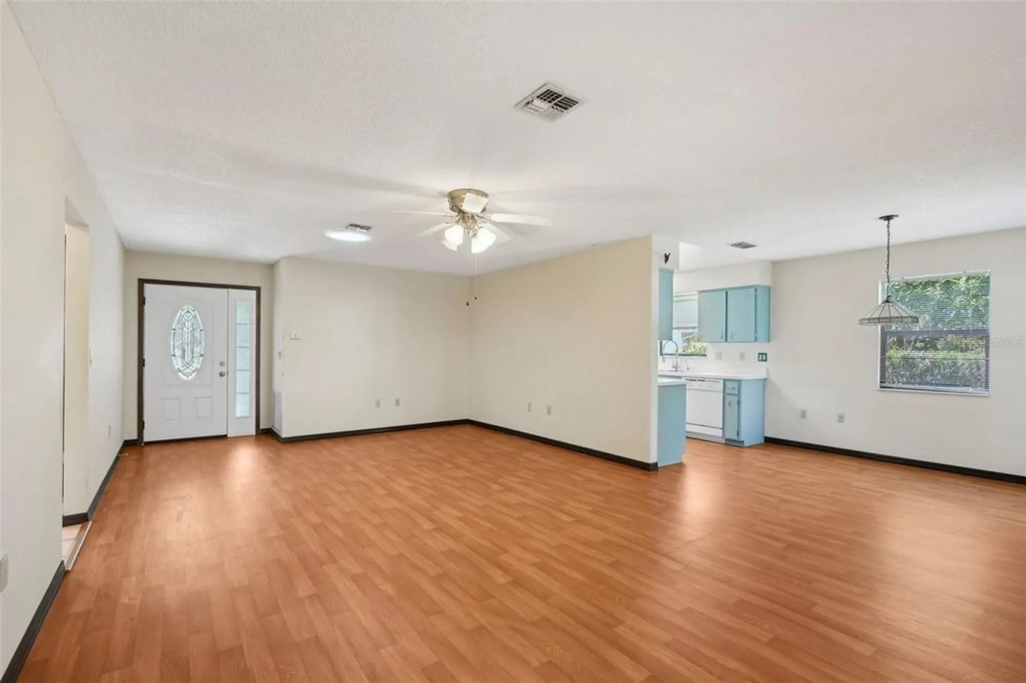 Property Slideshow image 10 of 47 | 28 gordon ct, Leesburg, FL, 34788