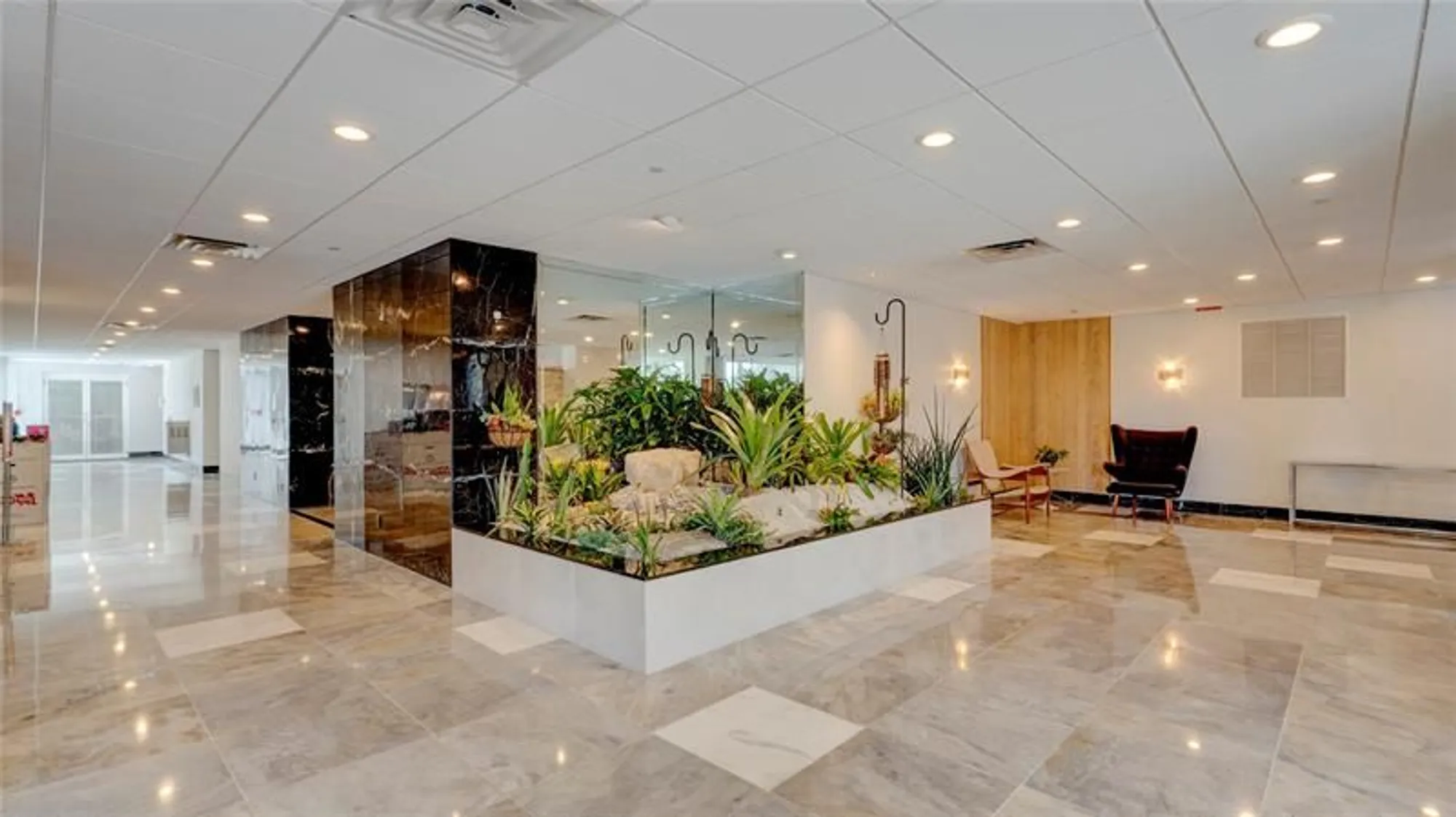 Property Slideshow image 35 of 40 | 3333 ne 34th st apt 811, Fort Lauderdale, FL, 33308