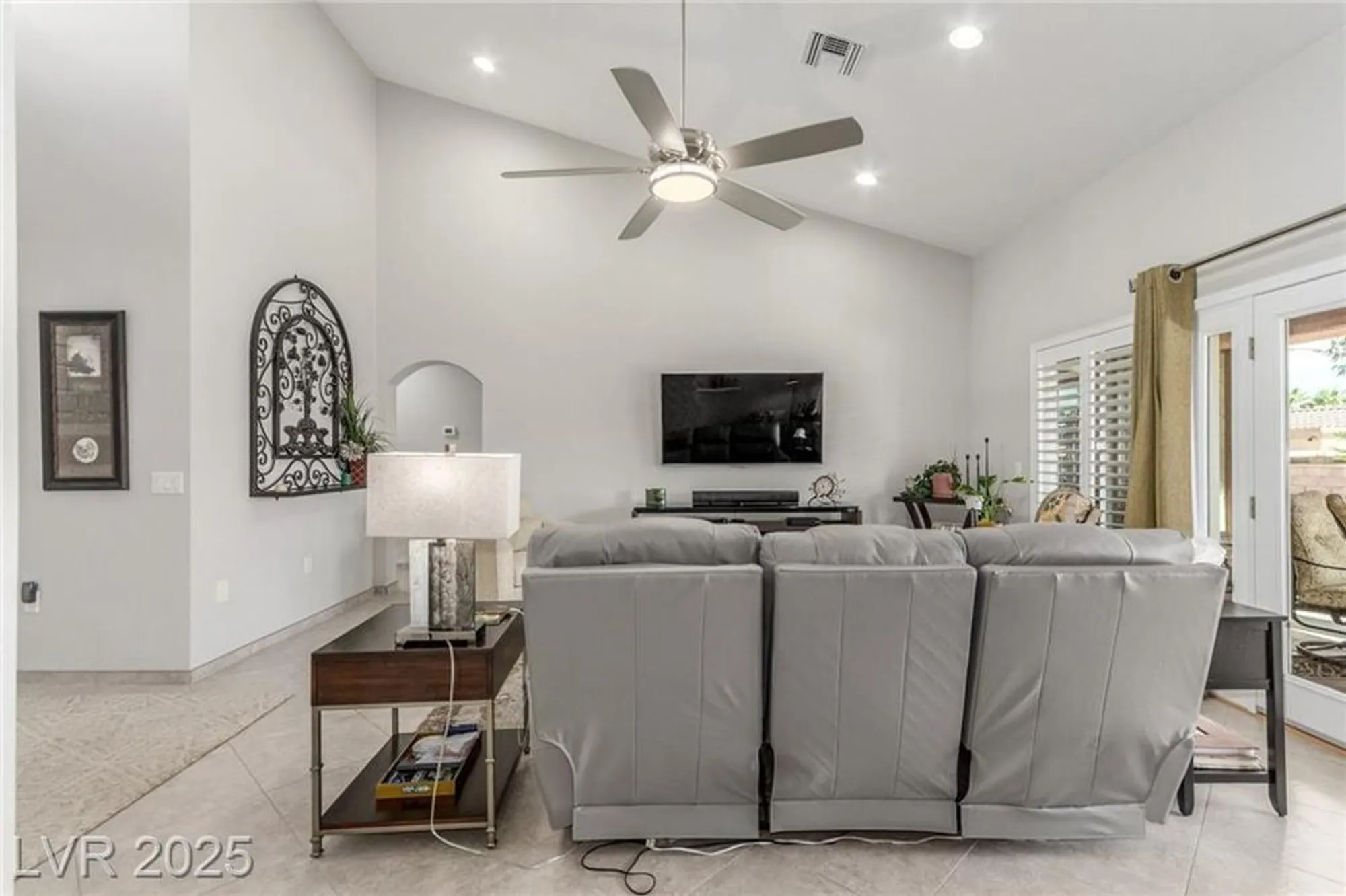 Property Slideshow image 11 of 30 | 2456 desert glen dr, Las Vegas, NV, 89134