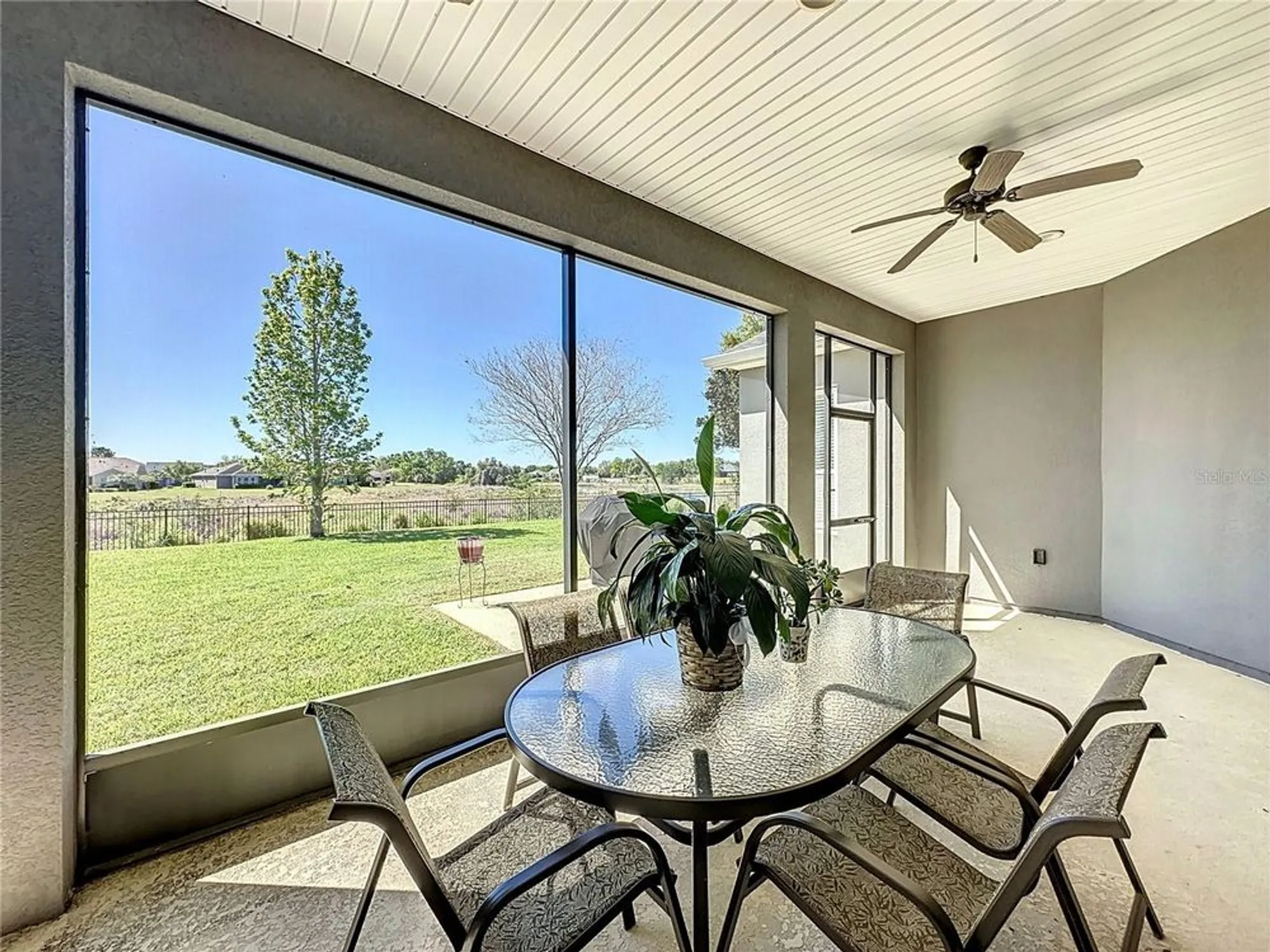Property Slideshow image 29 of 54 | 228 bayou bend rd, Groveland, FL, 34736