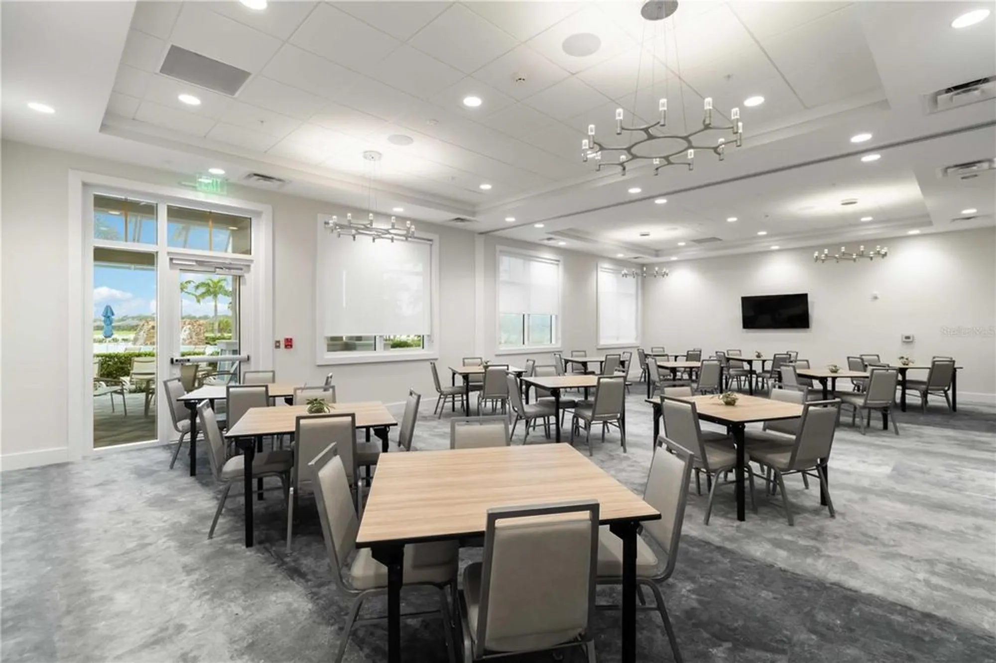 Property Slideshow image 44 of 73 | 25508 royal tern ln, Englewood, FL, 34223