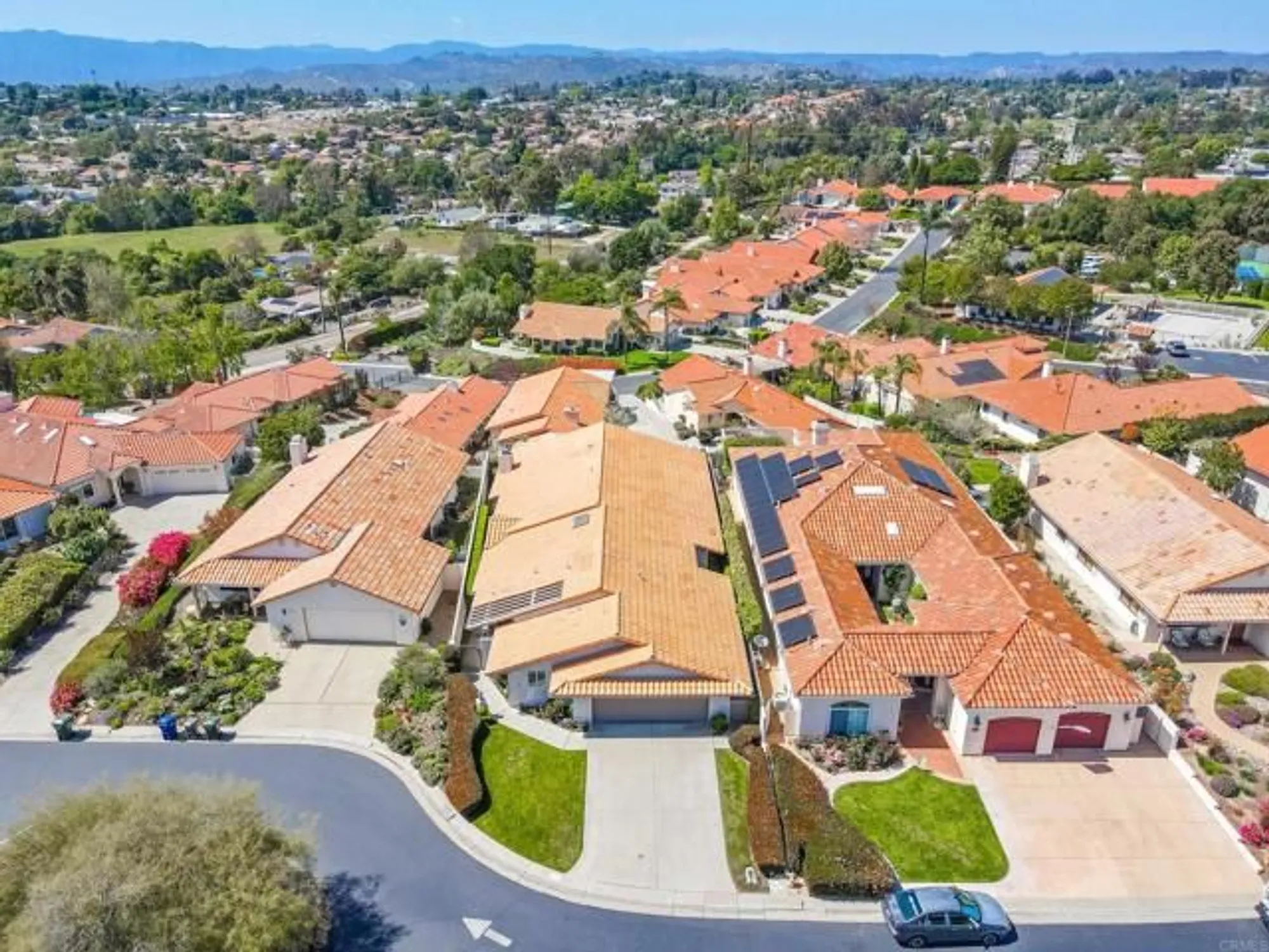 Property Slideshow image 2 of 58 | 1057 ridge heights dr, Fallbrook, CA, 92028