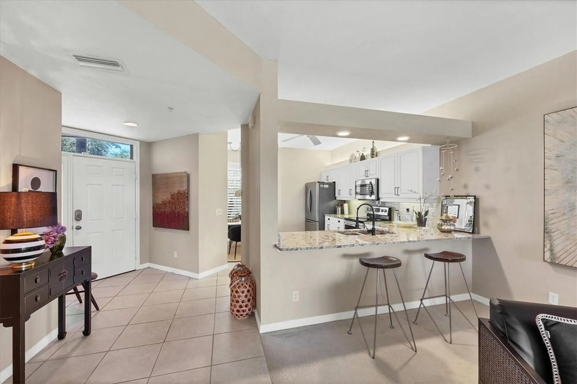 Property Slideshow image 13 of 51 | 119 woodbridge dr unit 102, Venice, FL, 34293
