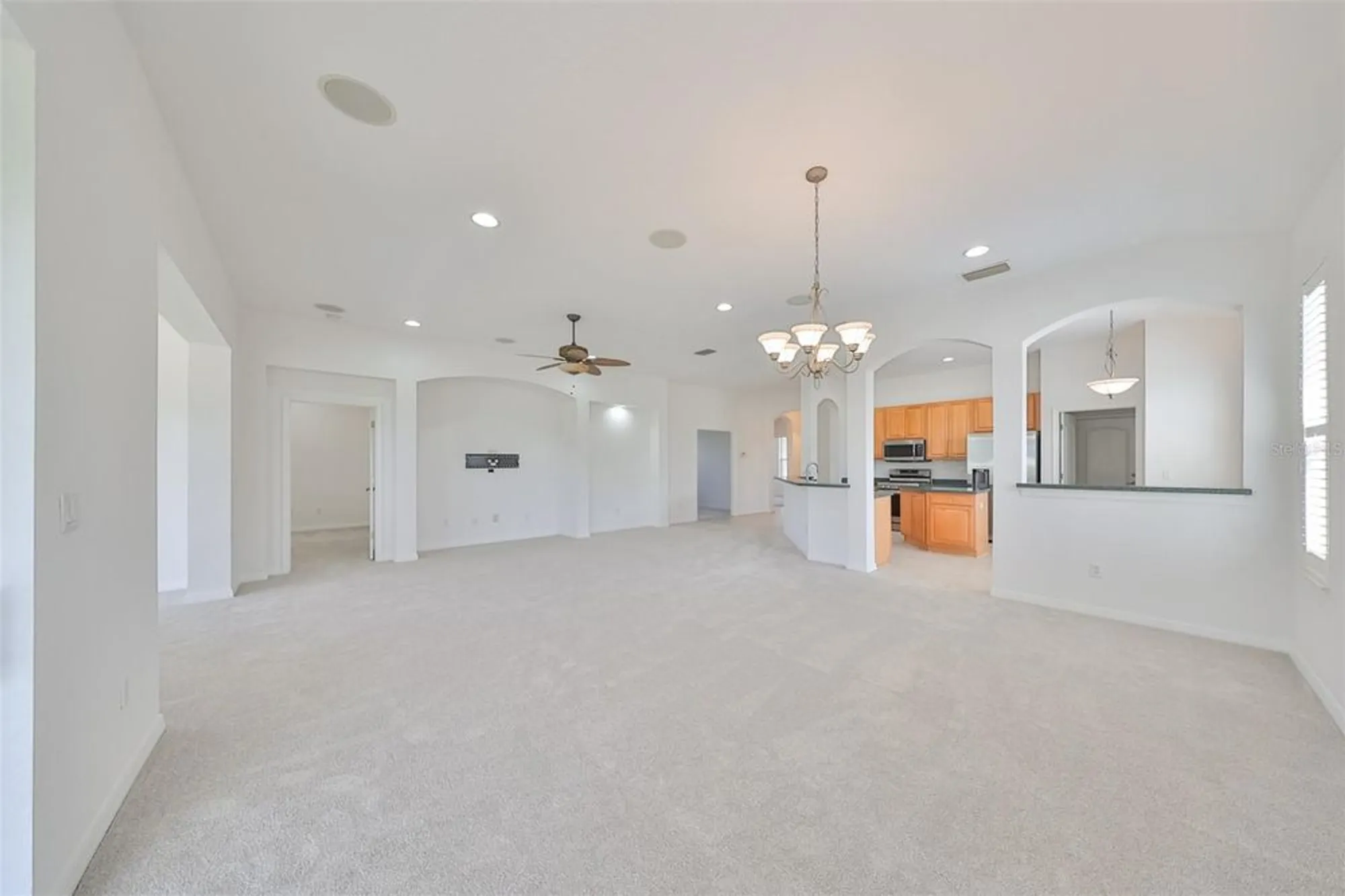 Property Slideshow image 5 of 35 | 404 grand chateaux way, Sun City Center, FL, 33573