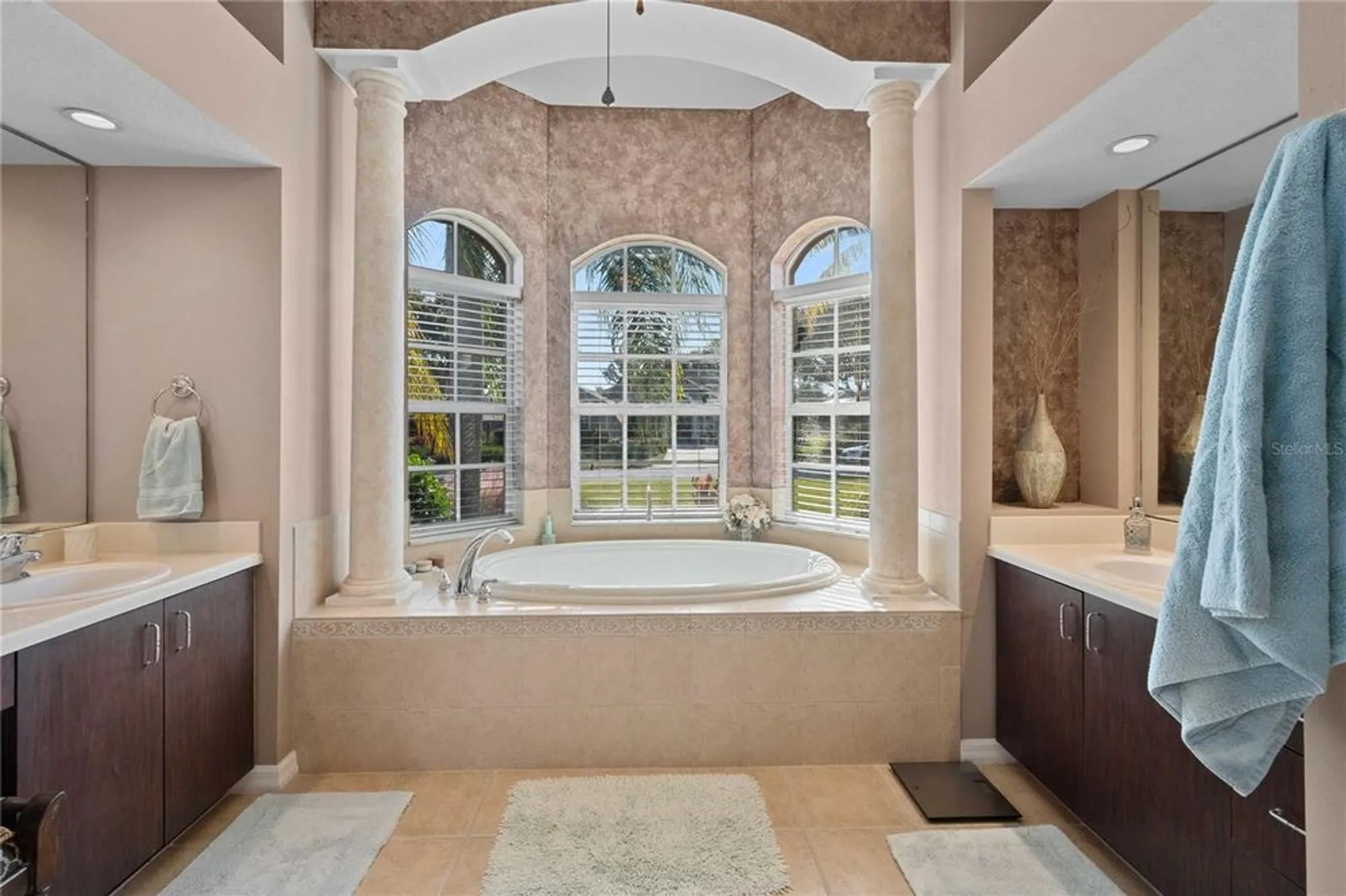 Property Slideshow image 32 of 71 | 13301 thoroughbred dr, Dade City, FL, 33525
