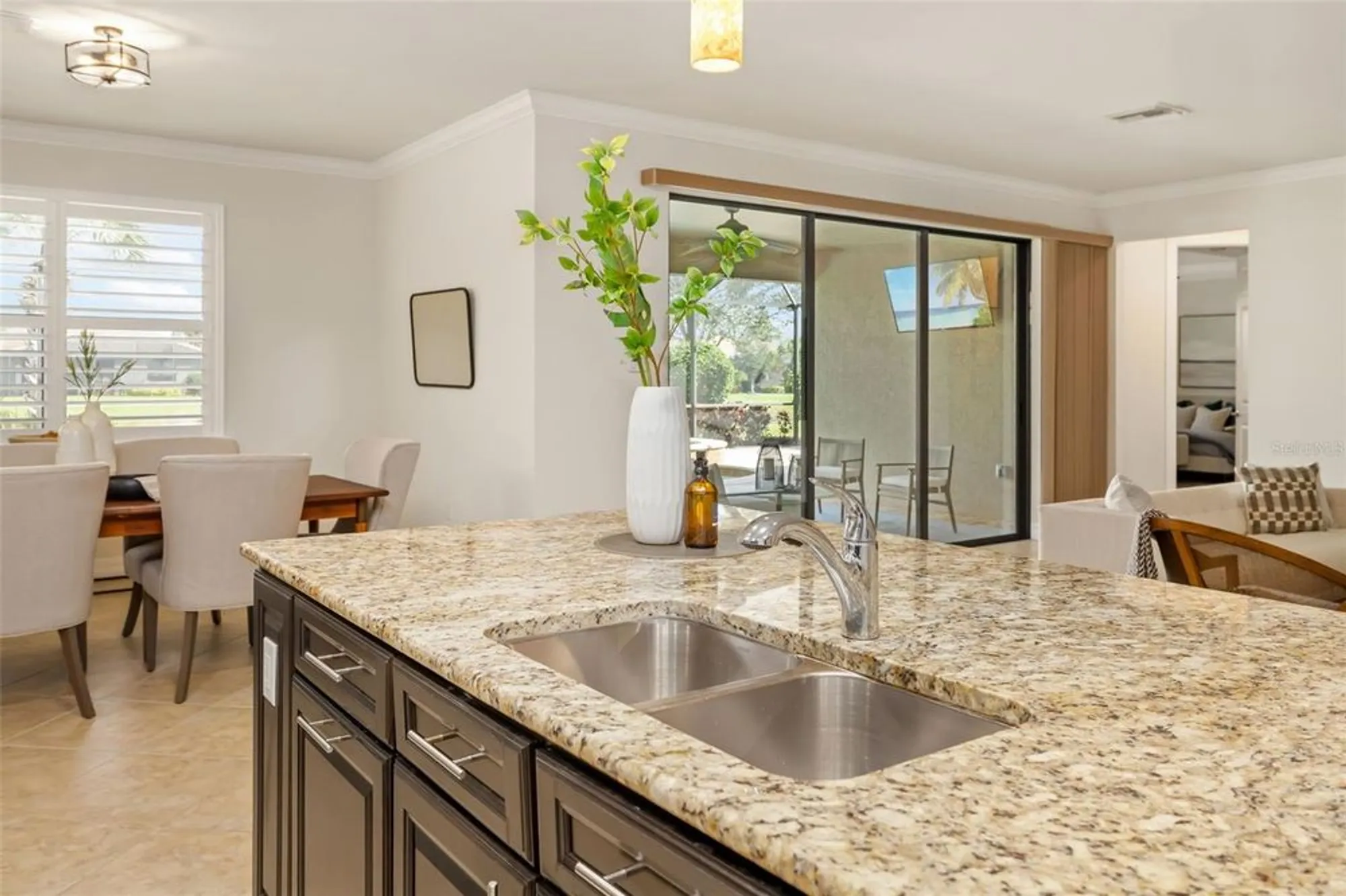 Property Slideshow image 26 of 83 | 11192 whimbrel ln, Sarasota, FL, 34238