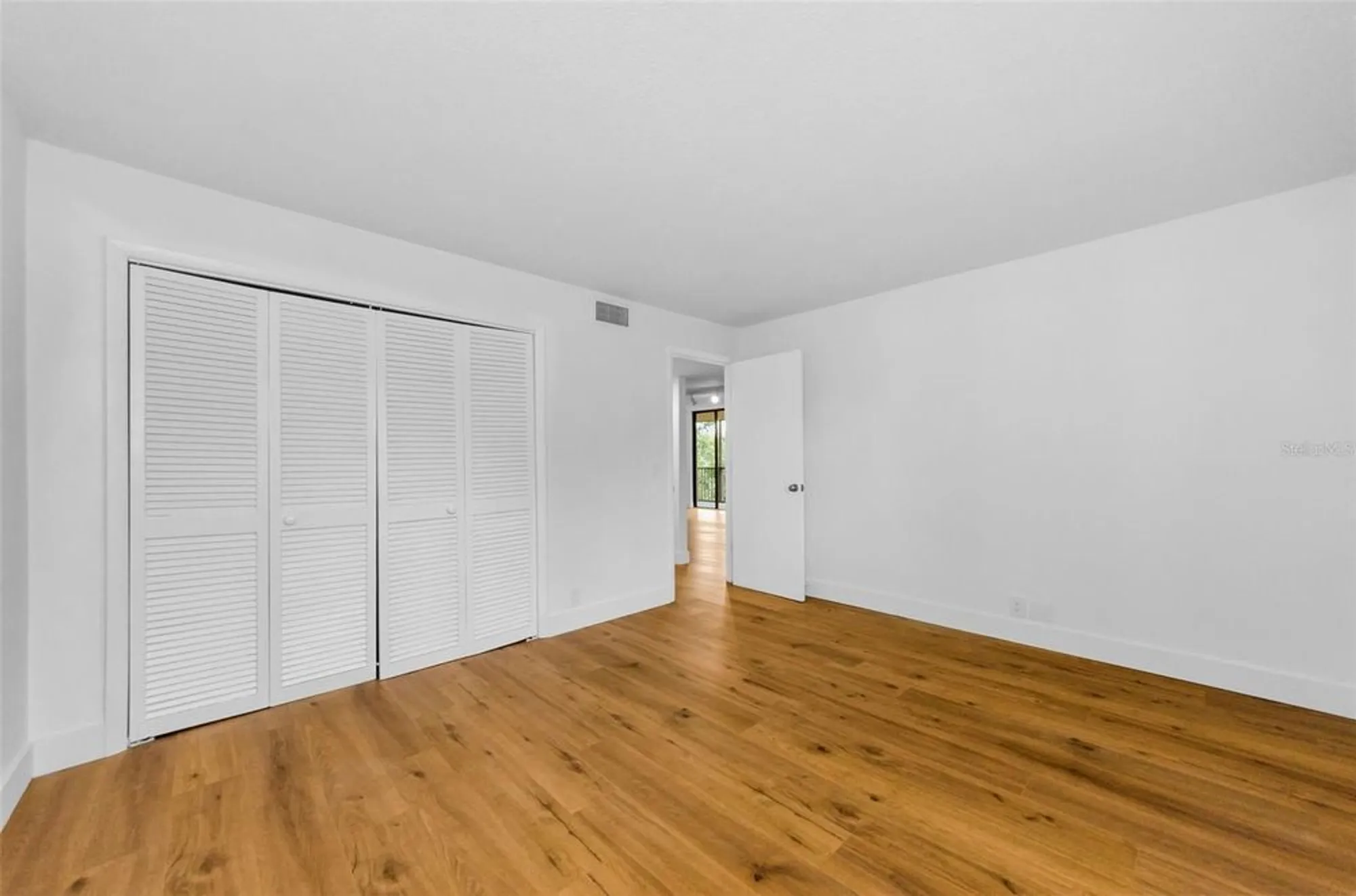 Property Slideshow image 29 of 47 | 3062 eastland blvd unit 308, Clearwater, FL, 33761