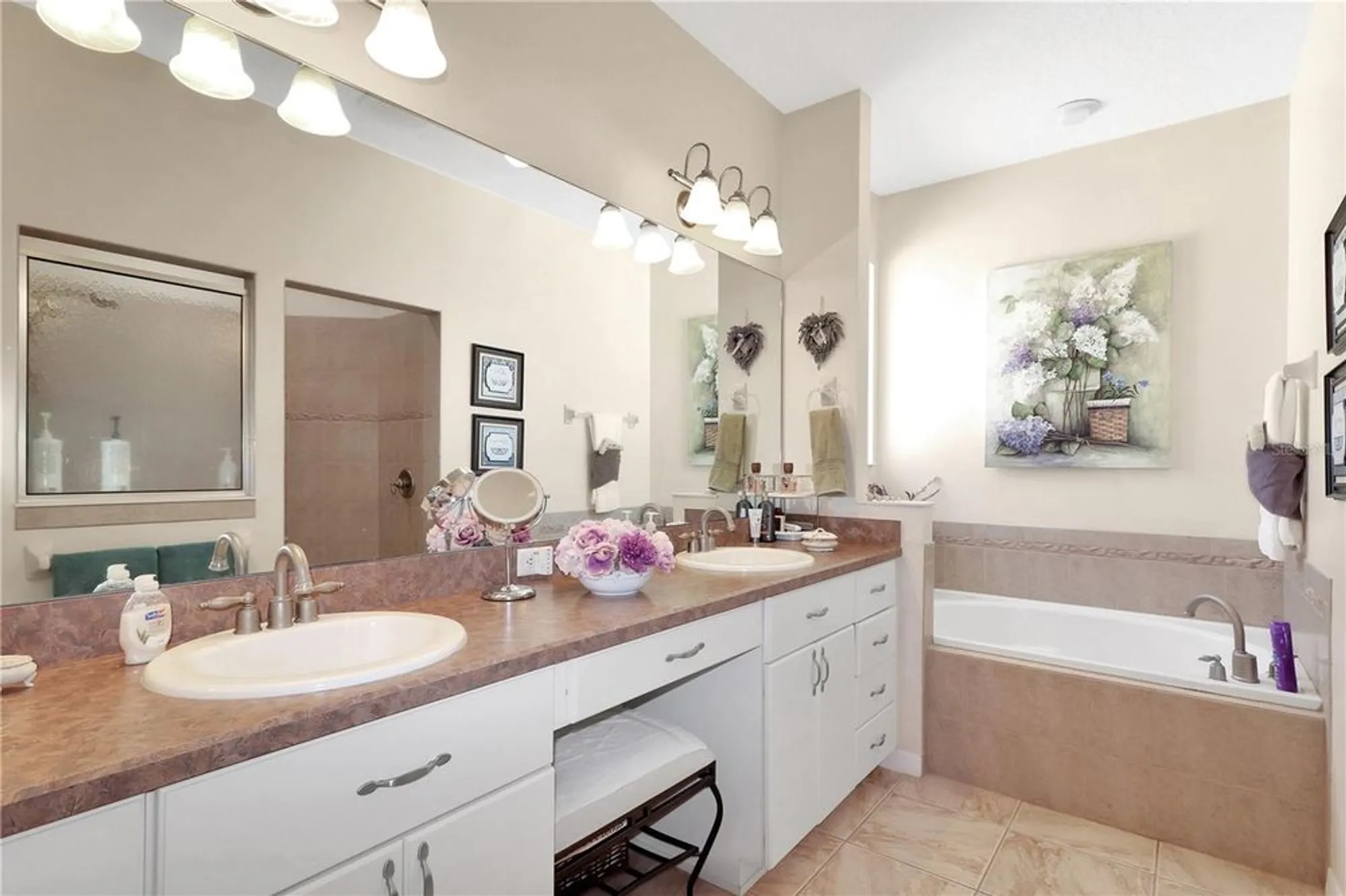 Property Slideshow image 13 of 46 | 20751 queen alexandra dr, Leesburg, FL, 34748