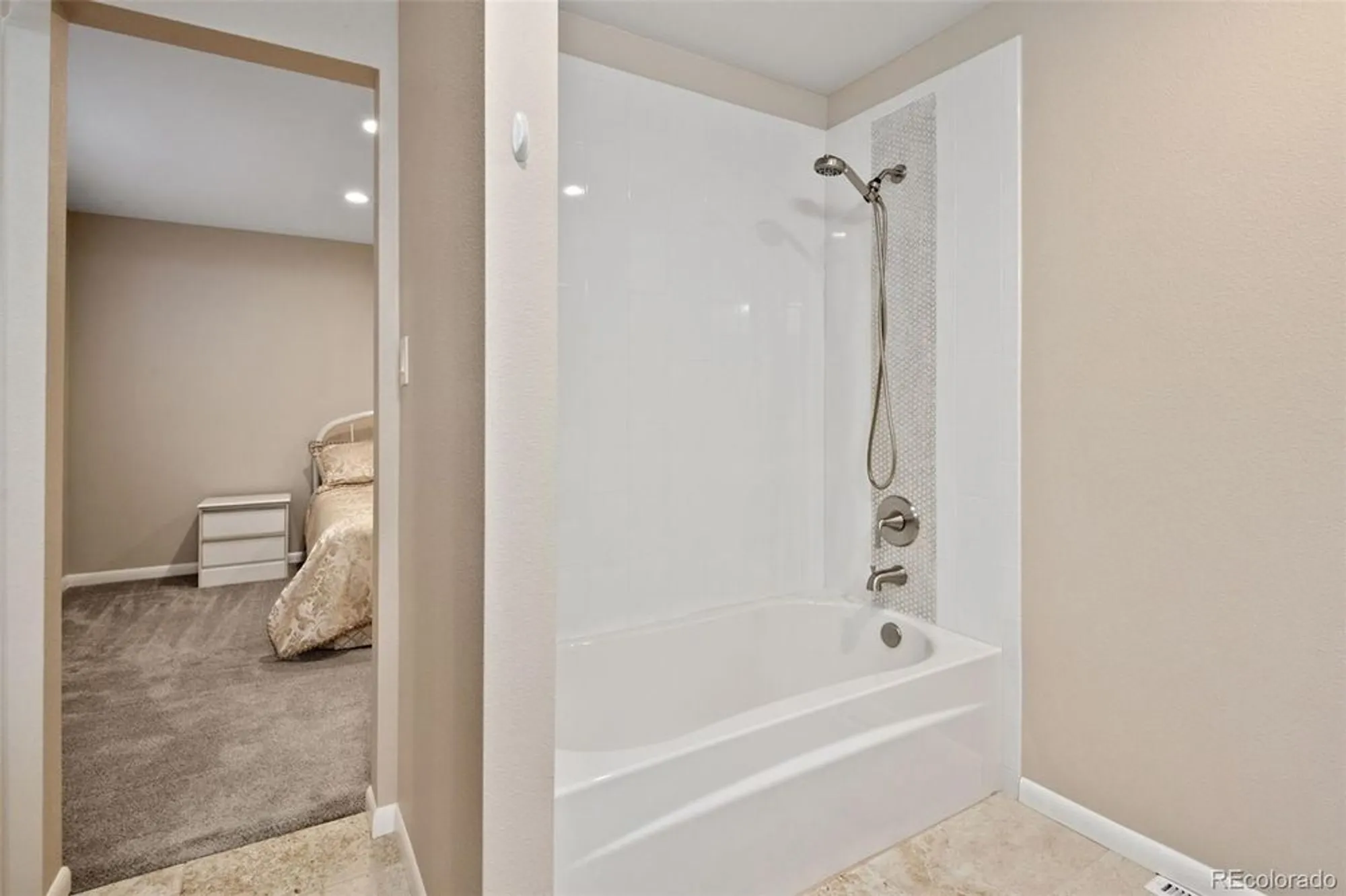Property Slideshow image 20 of 26 | 7433 w cedar cir, Lakewood, CO, 80226