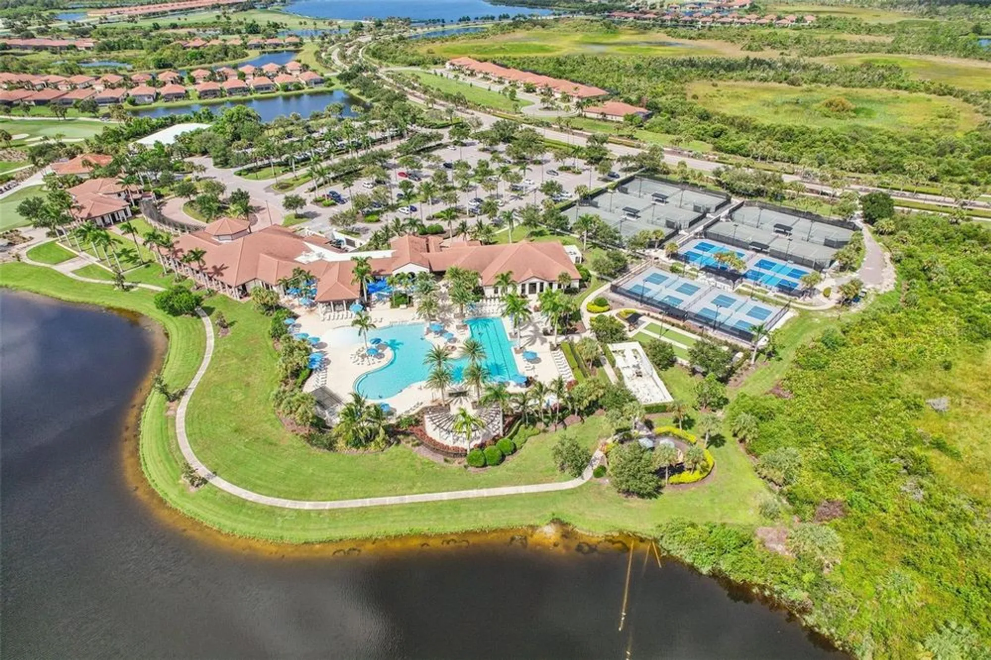 Property Slideshow image 55 of 68 | 24176 spartina dr, Venice, FL, 34293
