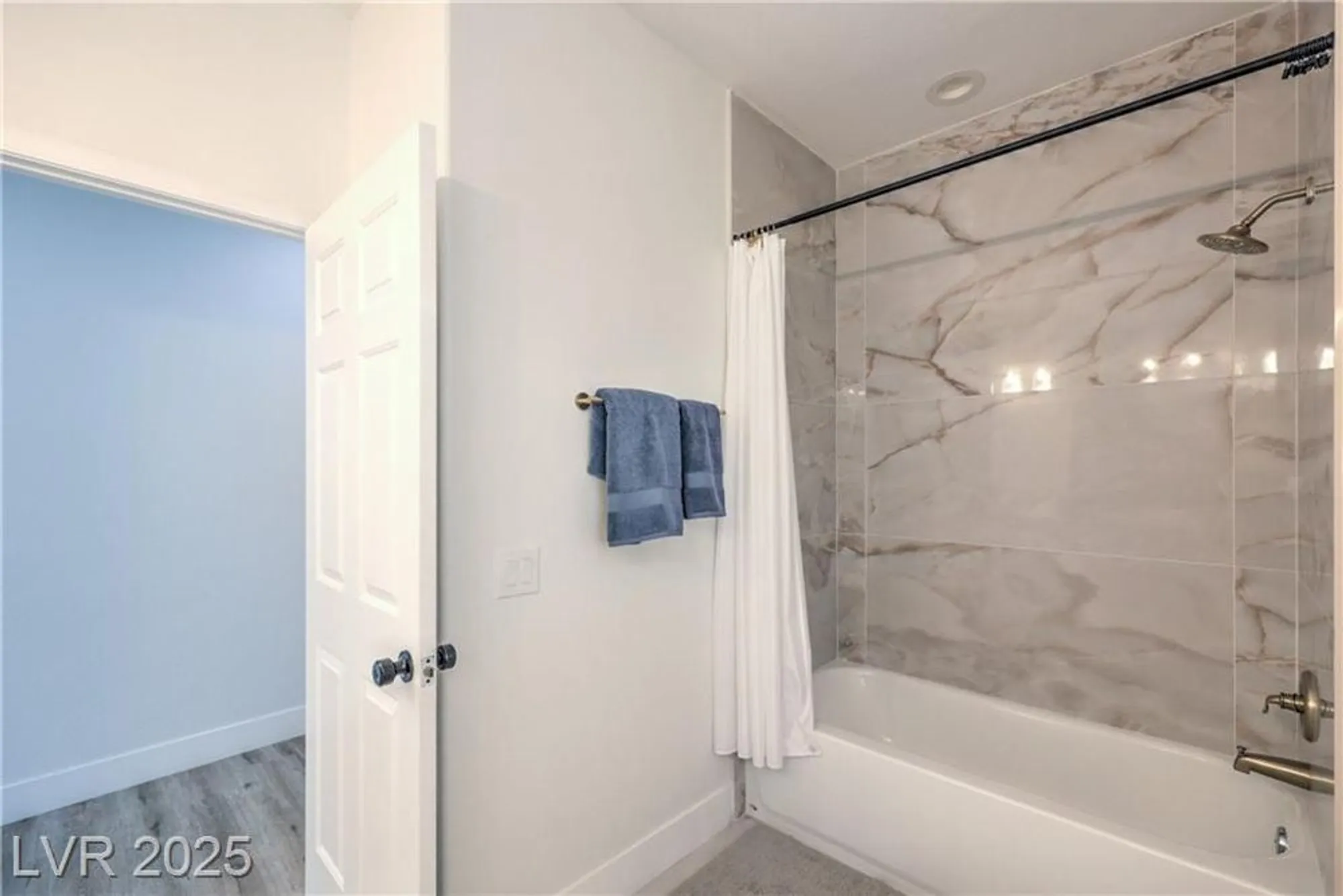 Property Slideshow image 28 of 34 | 3028 treesdale dr, Las Vegas, NV, 89134