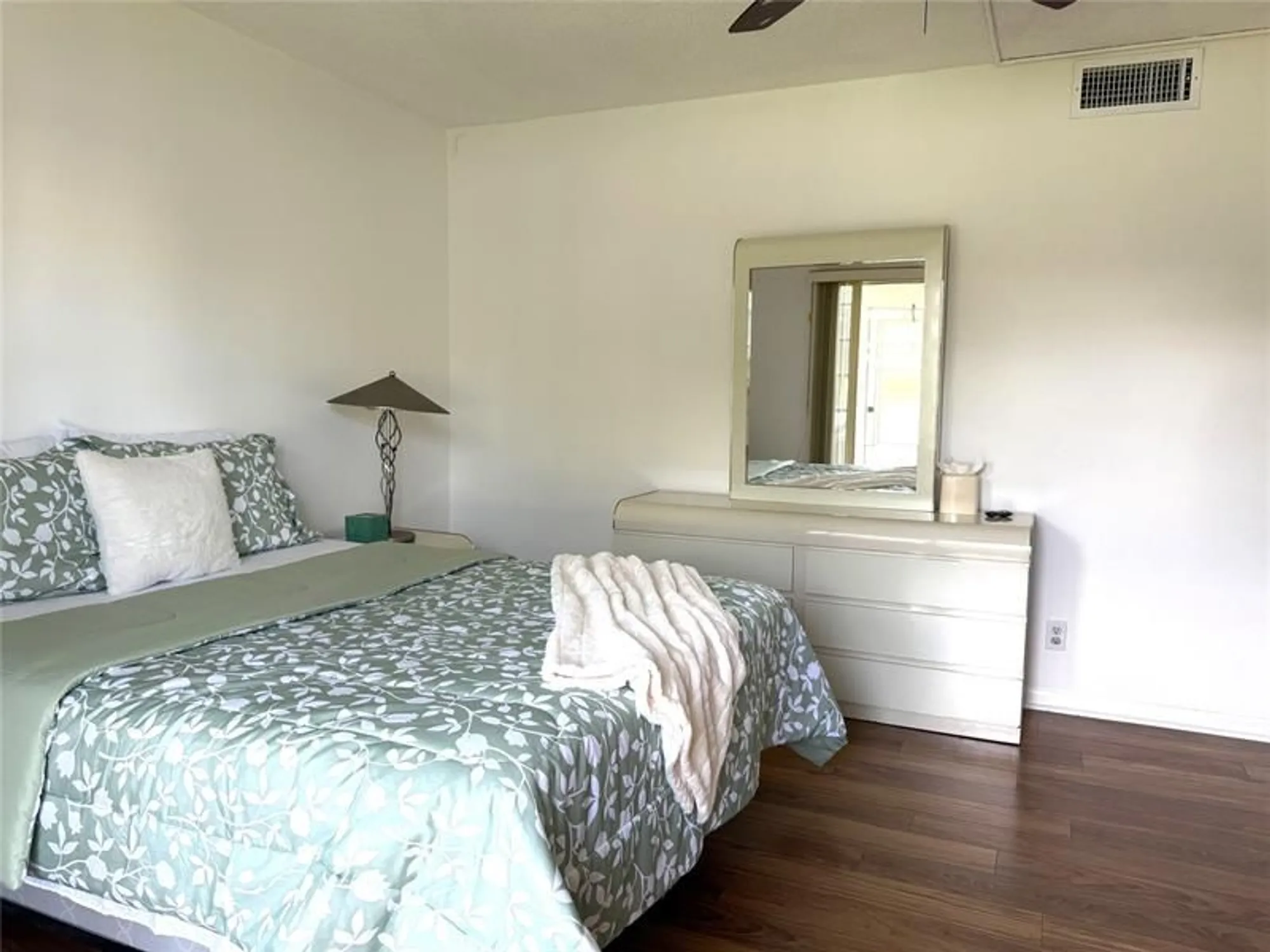 Property Slideshow image 21 of 24 | 1902 bermuda cir e1, Coconut Creek, FL, 33066