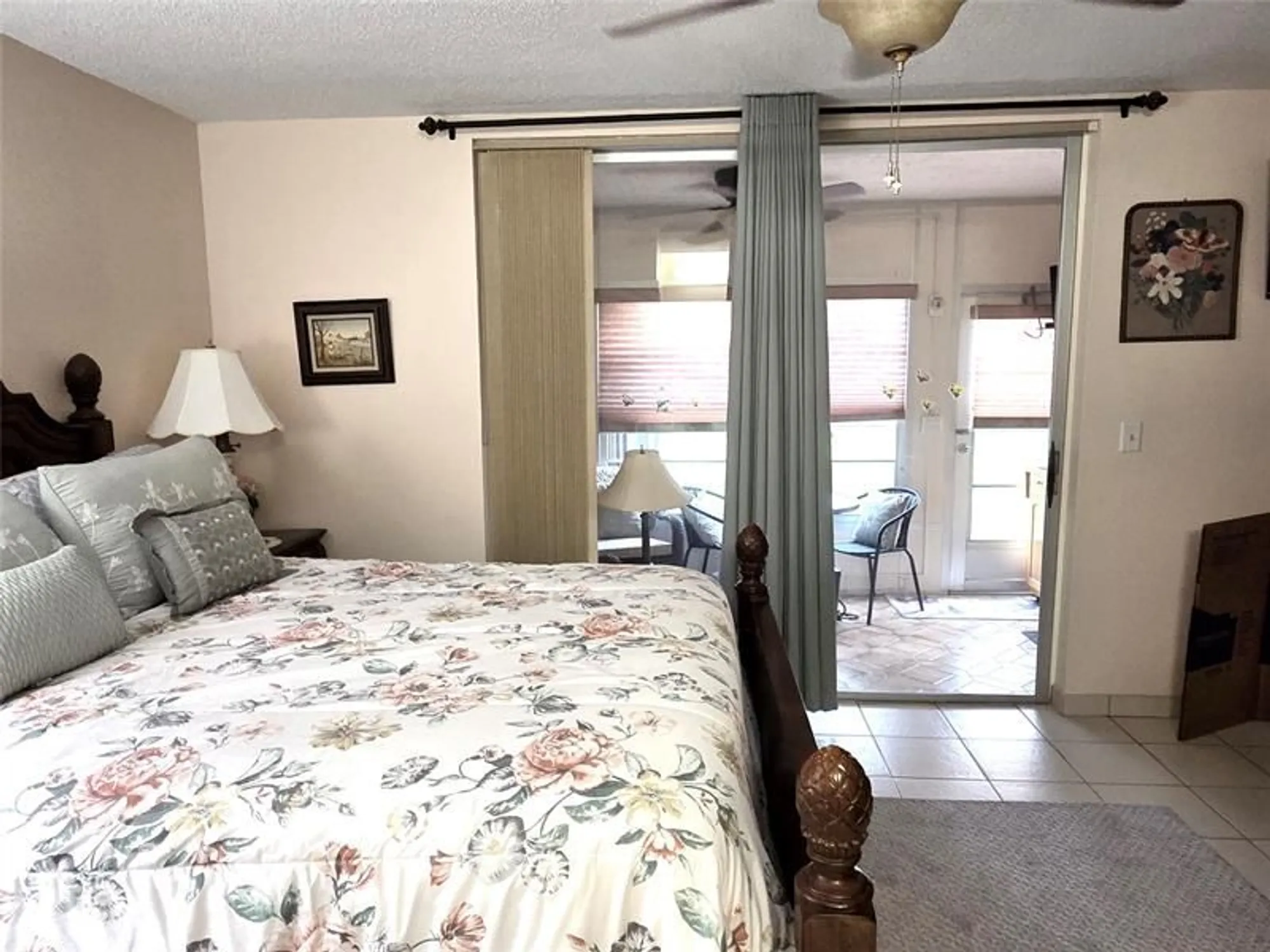 Property Slideshow image 10 of 21 | 6700 royal palm blvd 102d, Margate, FL, 33063