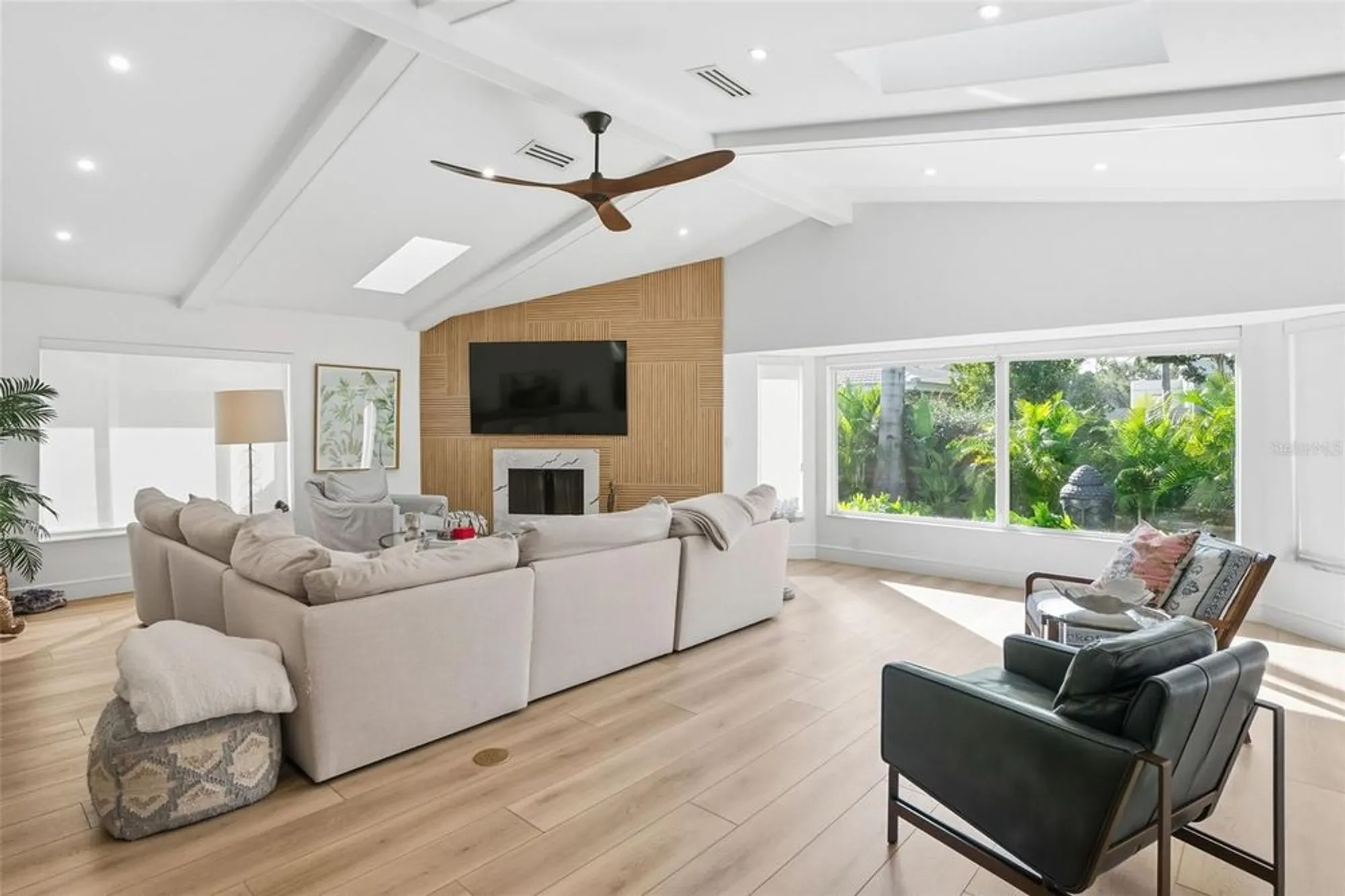 Property Slideshow image 9 of 66 | 1660 pine harrier cir, Sarasota, FL, 34231