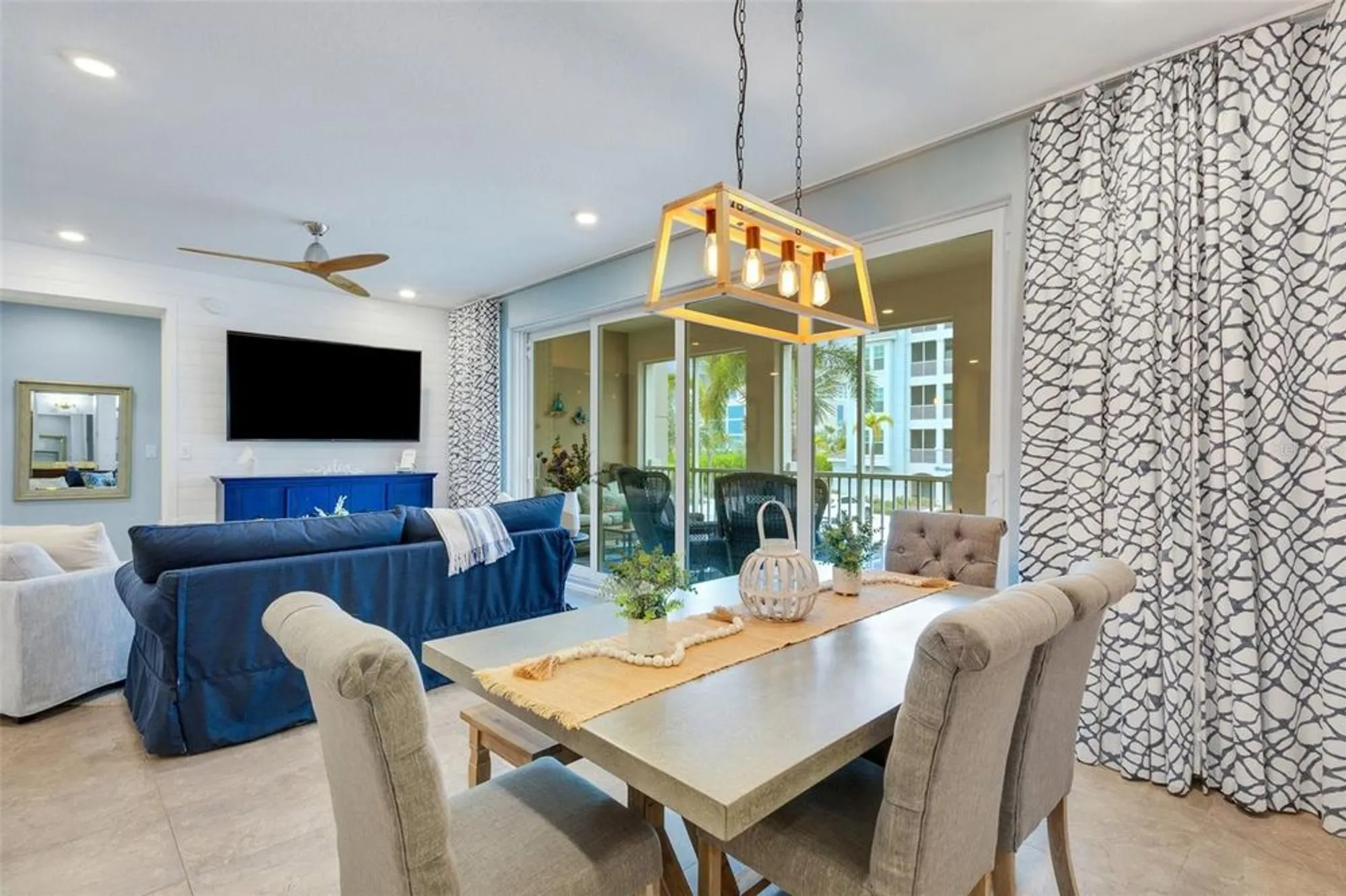 Property Slideshow image 16 of 94 | 395 aruba cir unit 101, Bradenton, FL, 34209
