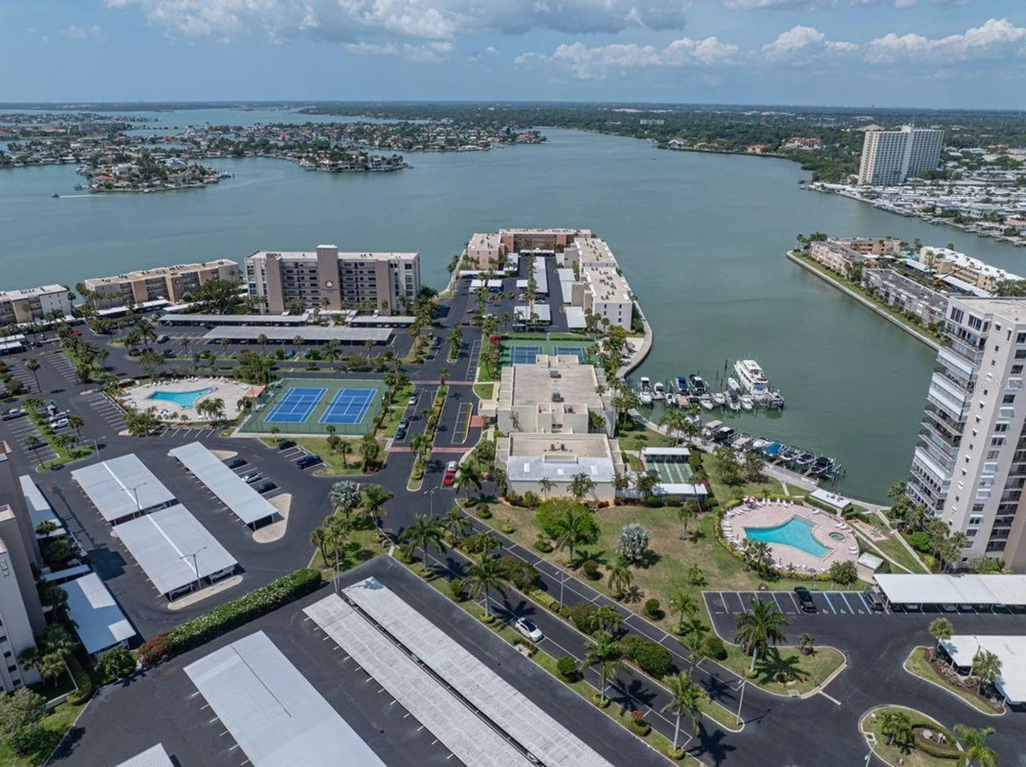 Property Slideshow image 58 of 80 | 7600 sun island dr 703, South Pasadena, FL, 33707