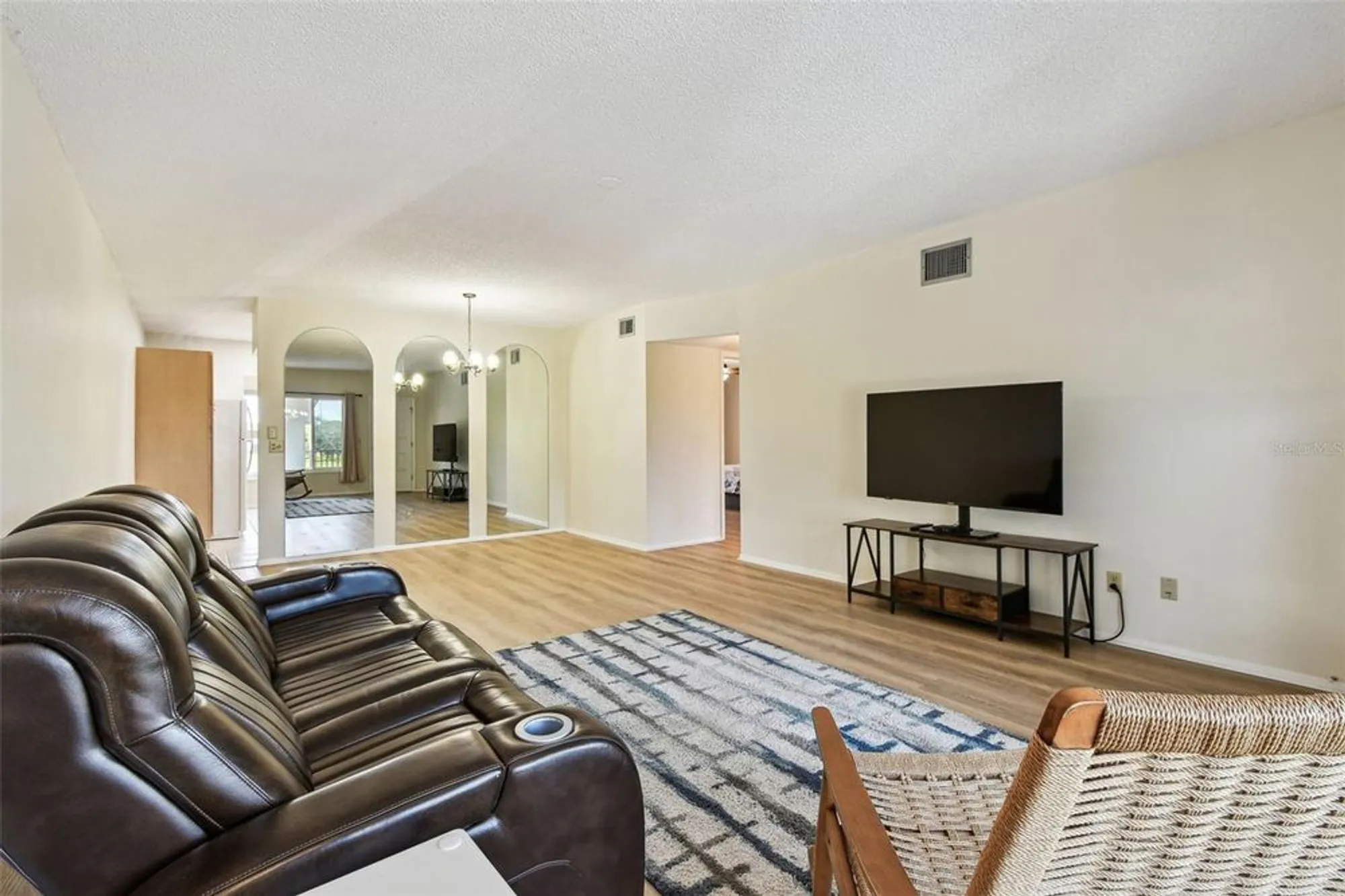 Property Slideshow image 10 of 52 | 2430 florentine way 46, Clearwater, FL, 33763