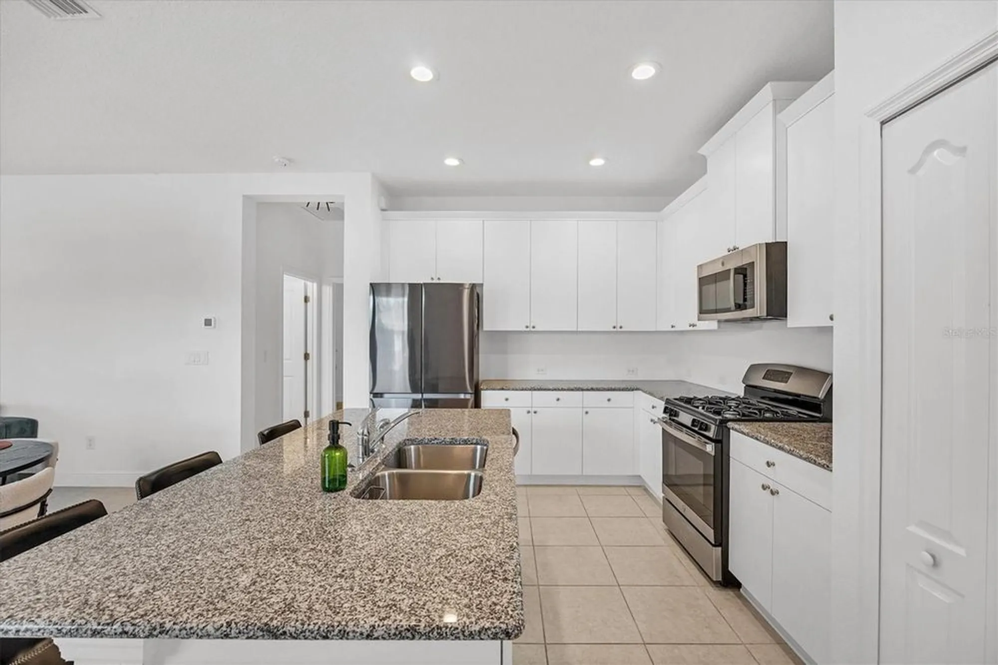 Property Slideshow image 15 of 64 | 12734 aquamarine ave, Bradenton, FL, 34211