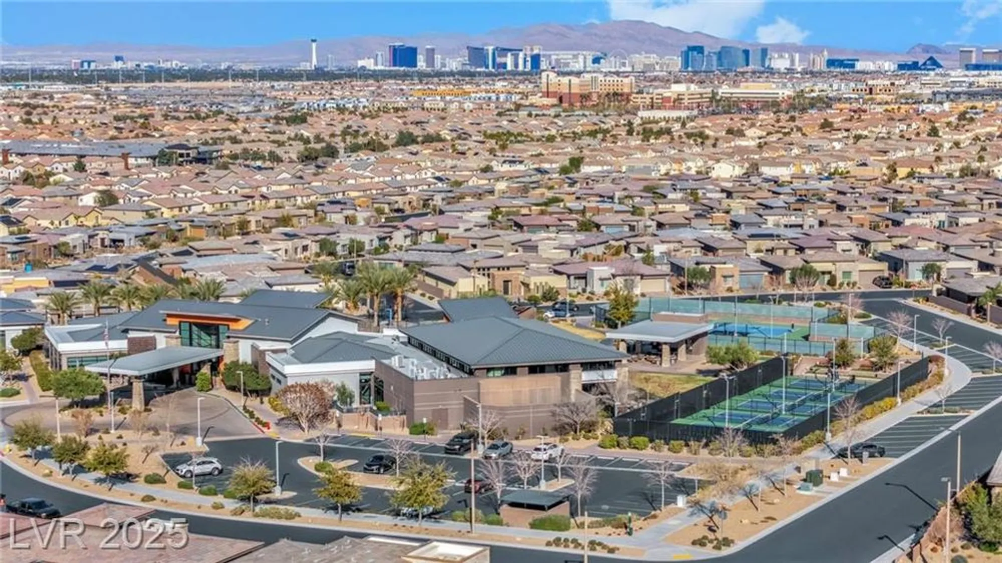 Property Slideshow image 41 of 95 | 10096 amethyst hills st, Las Vegas, NV, 89148