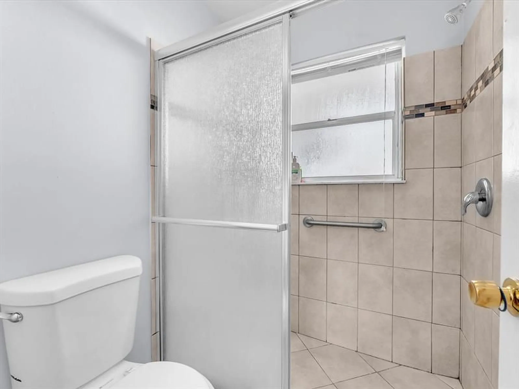 Property Slideshow image 10 of 29 | 6870 royal palm blvd 310m, Margate, FL, 33063