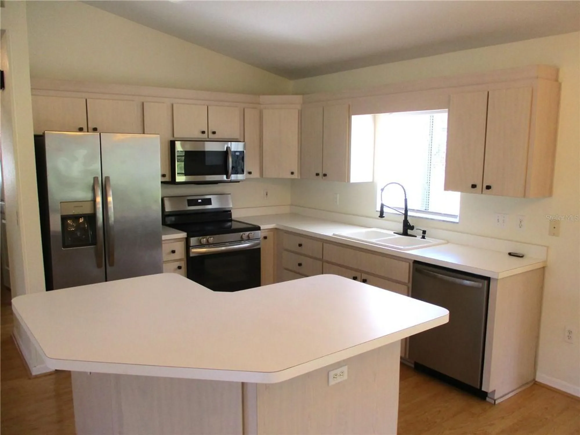 Property Slideshow image 7 of 77 | 11518 sw 136th pl, Dunnellon, FL, 34432