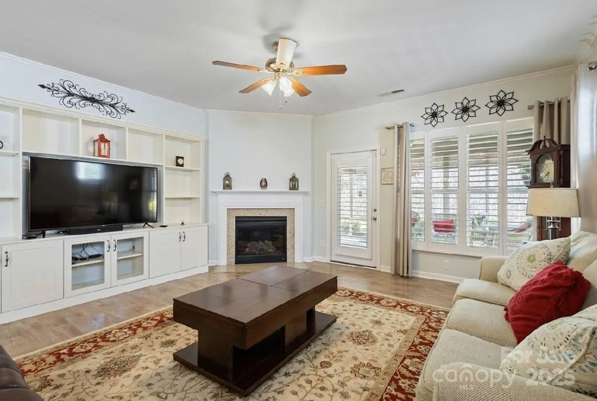 Property Slideshow image 16 of 48 | 353 harvest valley ln, Fort Mill, SC, 29715