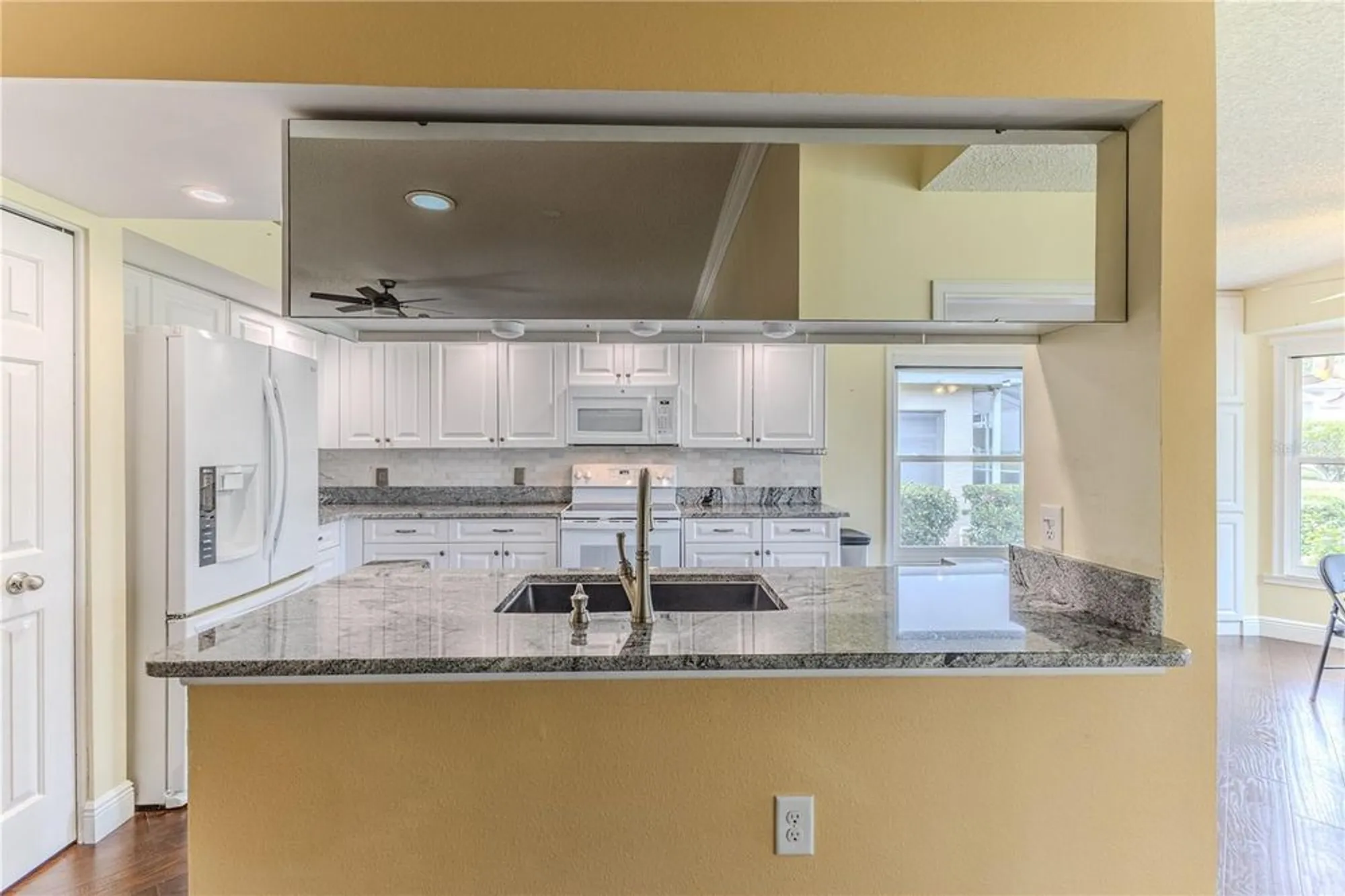 Property Slideshow image 16 of 60 | 2181 terrace view ln, Spring Hill, FL, 34606