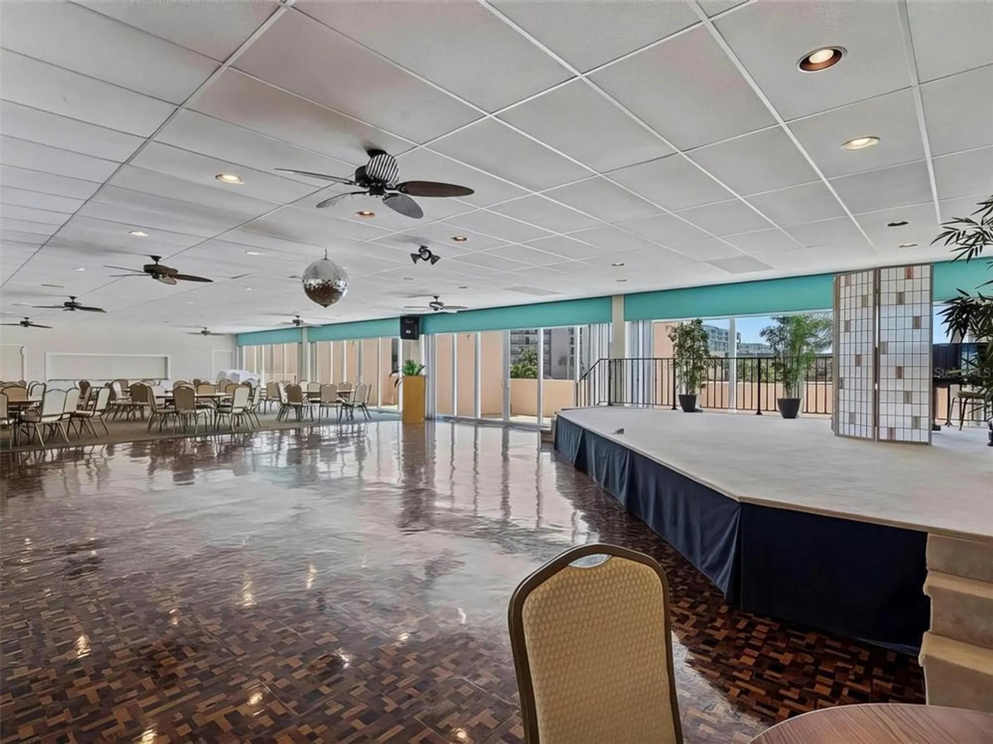 Property Slideshow image 23 of 36 | 7600 sun island dr 107, South Pasadena, FL, 33707