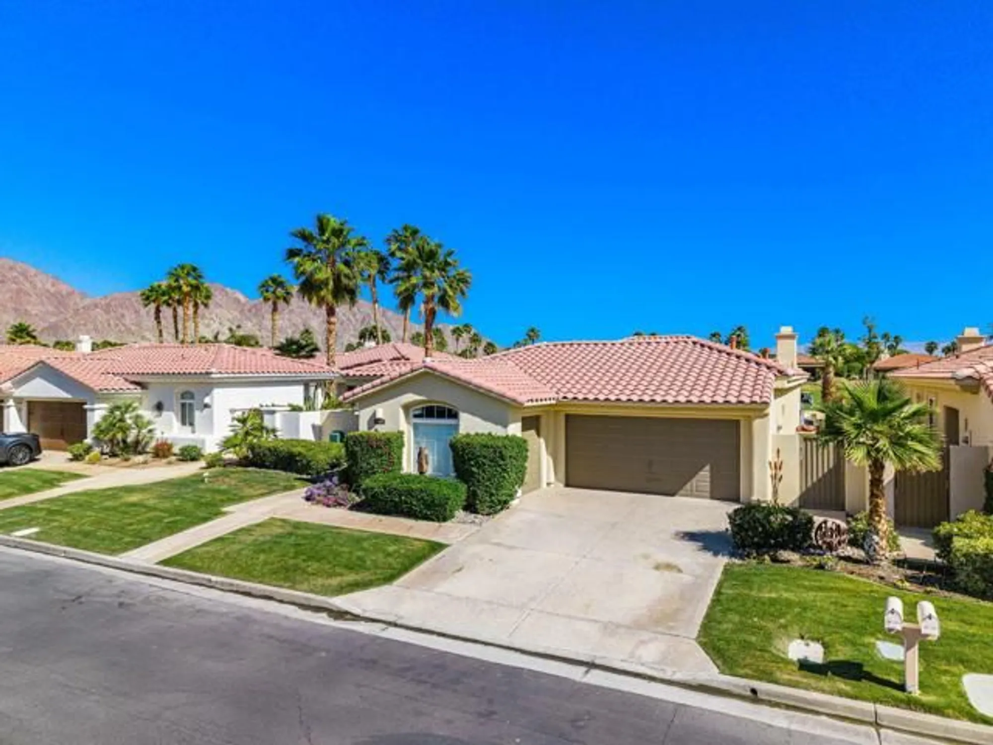 Property Slideshow image 7 of 52 | 80240 merion, La Quinta, CA, 92253