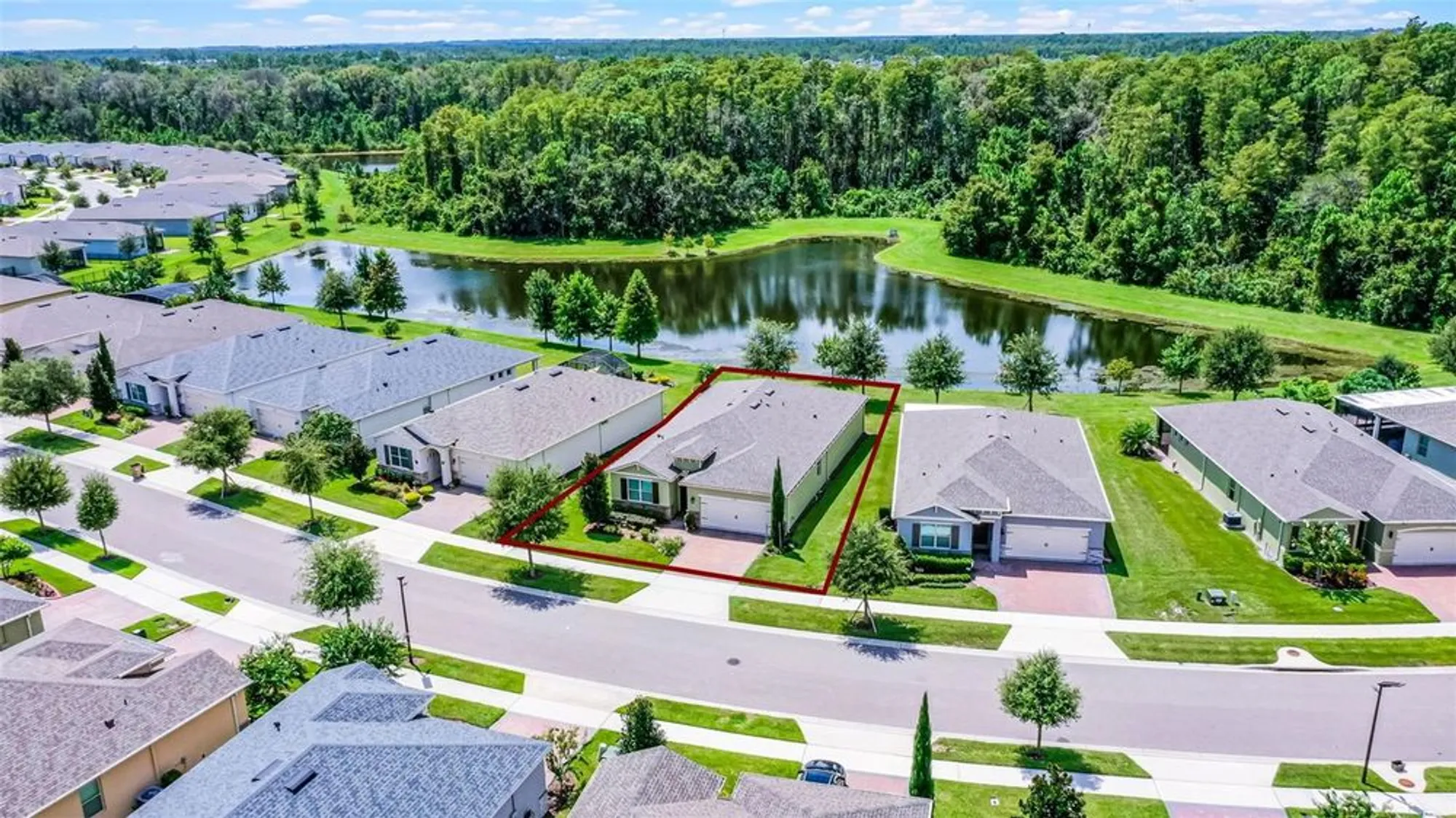 Property Slideshow image 33 of 47 | 17834 blazing star cir, Clermont, FL, 34714