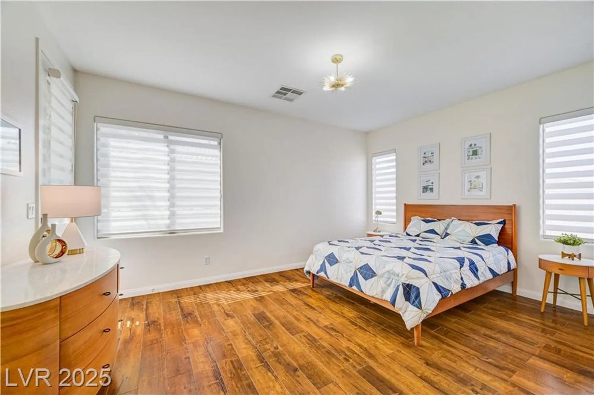 Property Slideshow image 33 of 94 | 5829 summit greens st, North Las Vegas, NV, 89081
