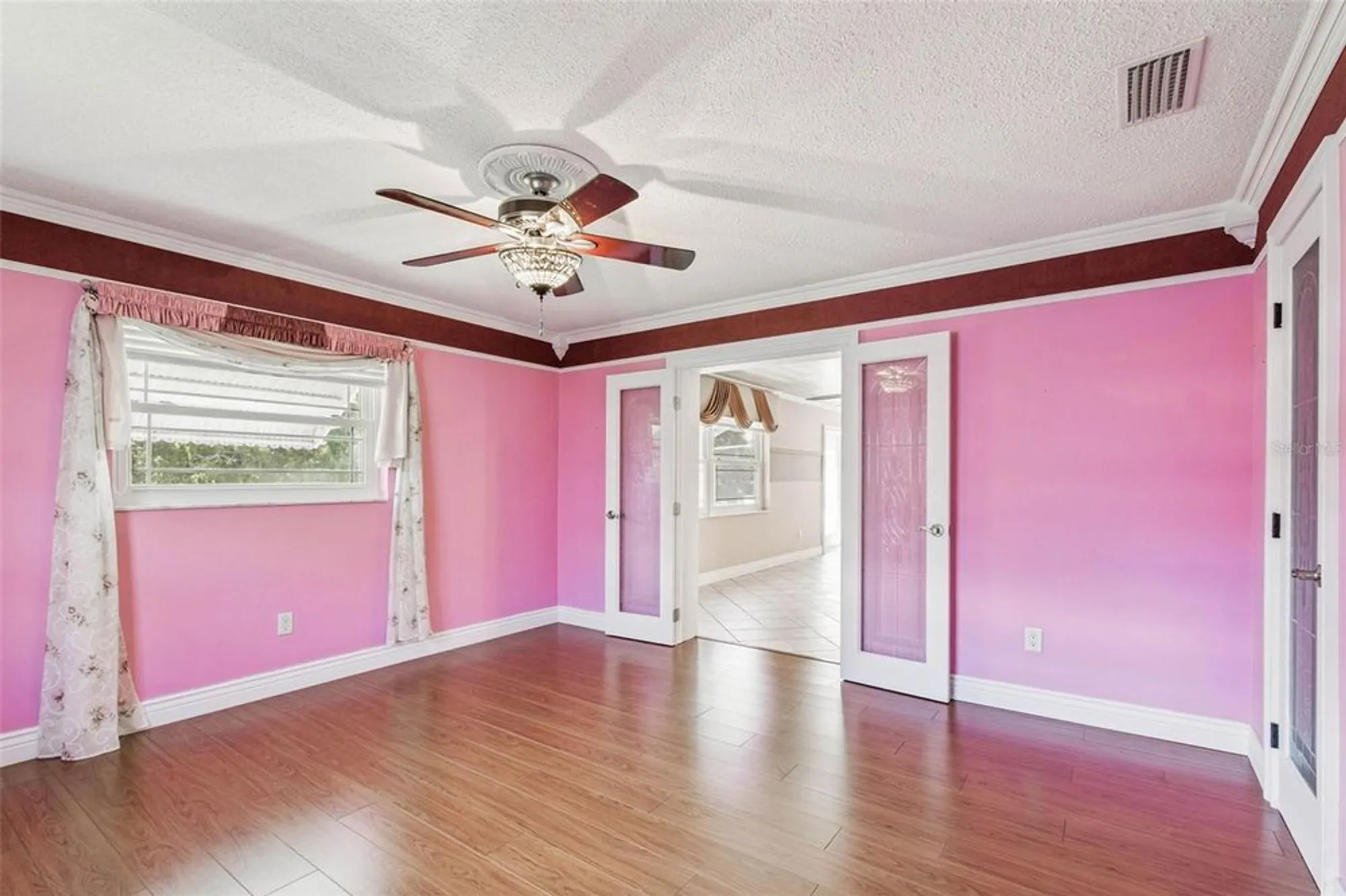 Property Slideshow image 15 of 31 | 9548 141st st, Seminole, FL, 33776