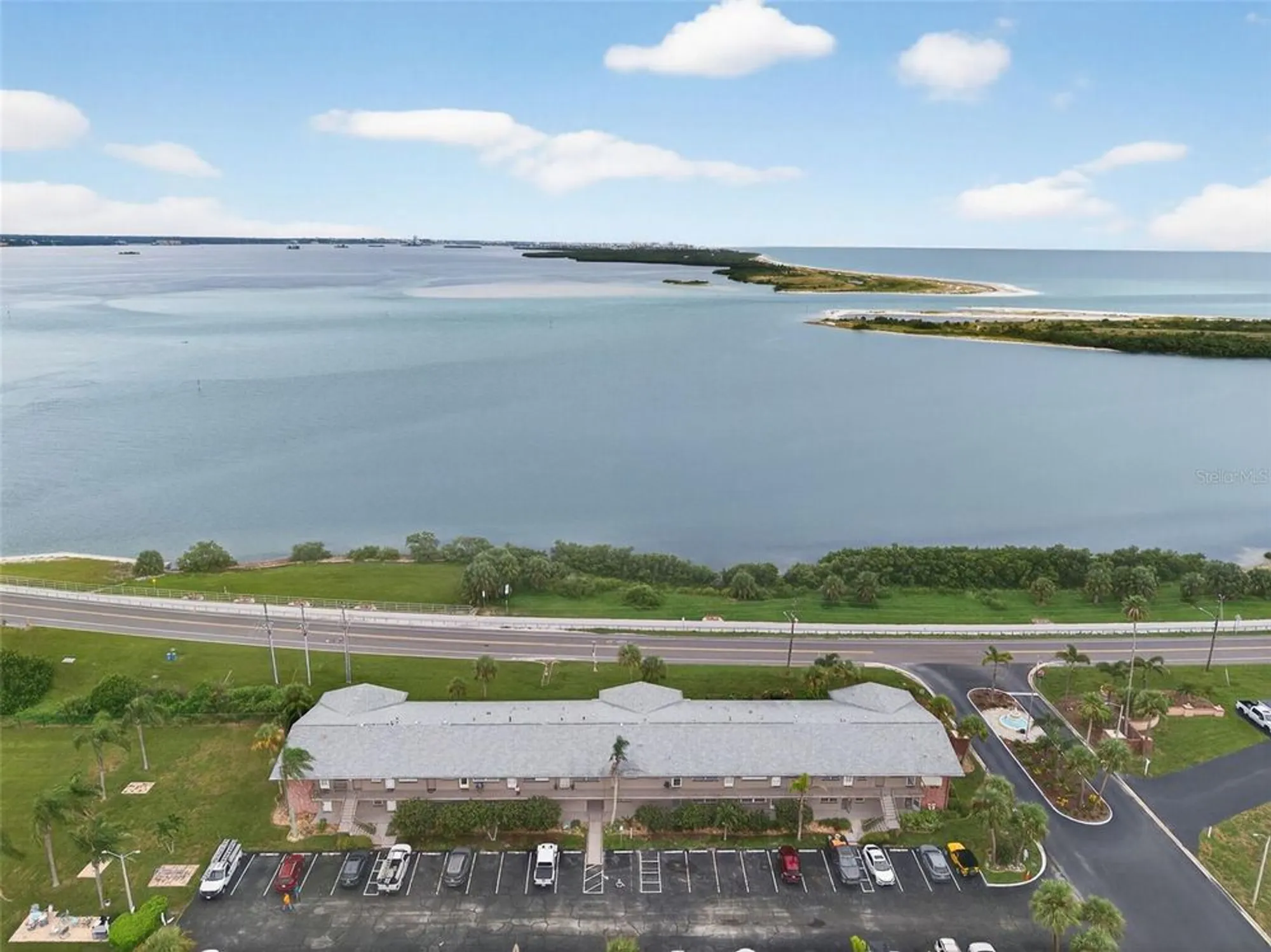 Property Slideshow image 30 of 44 | 2 causeway blvd 101, Dunedin, FL, 34698