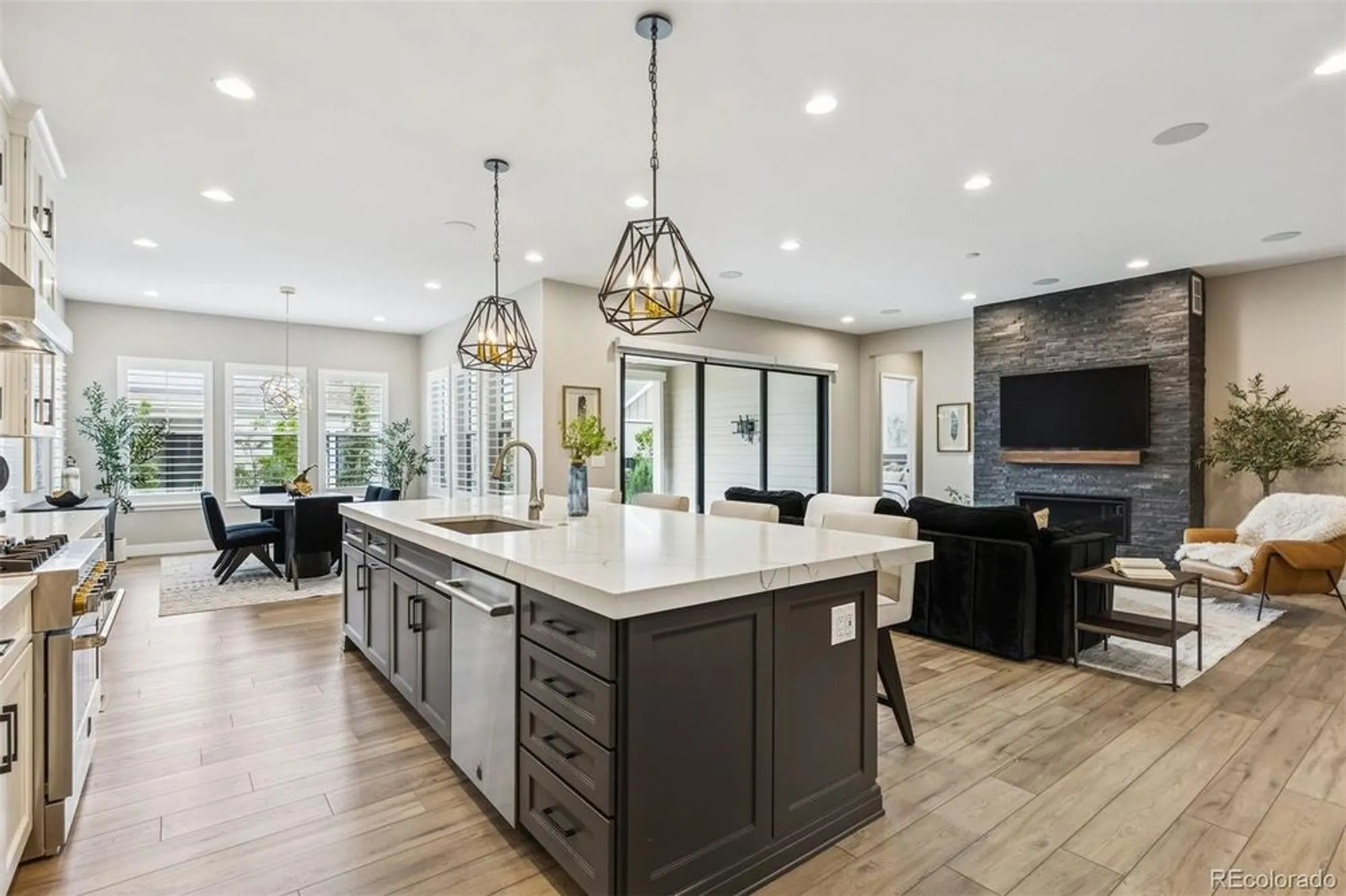 Property Slideshow image 5 of 50 | 11415 warm wind st, Littleton, CO, 80125