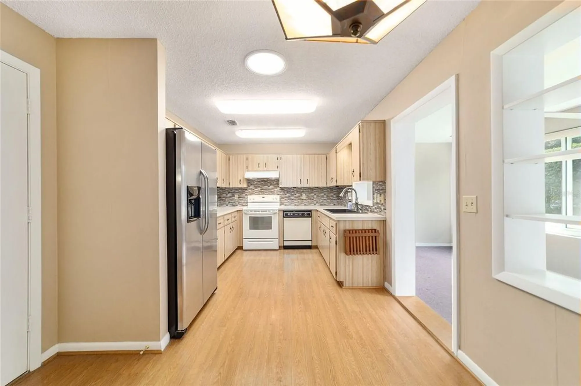 Property Slideshow image 23 of 51 | 8530 sw 90th st c, Ocala, FL, 34481